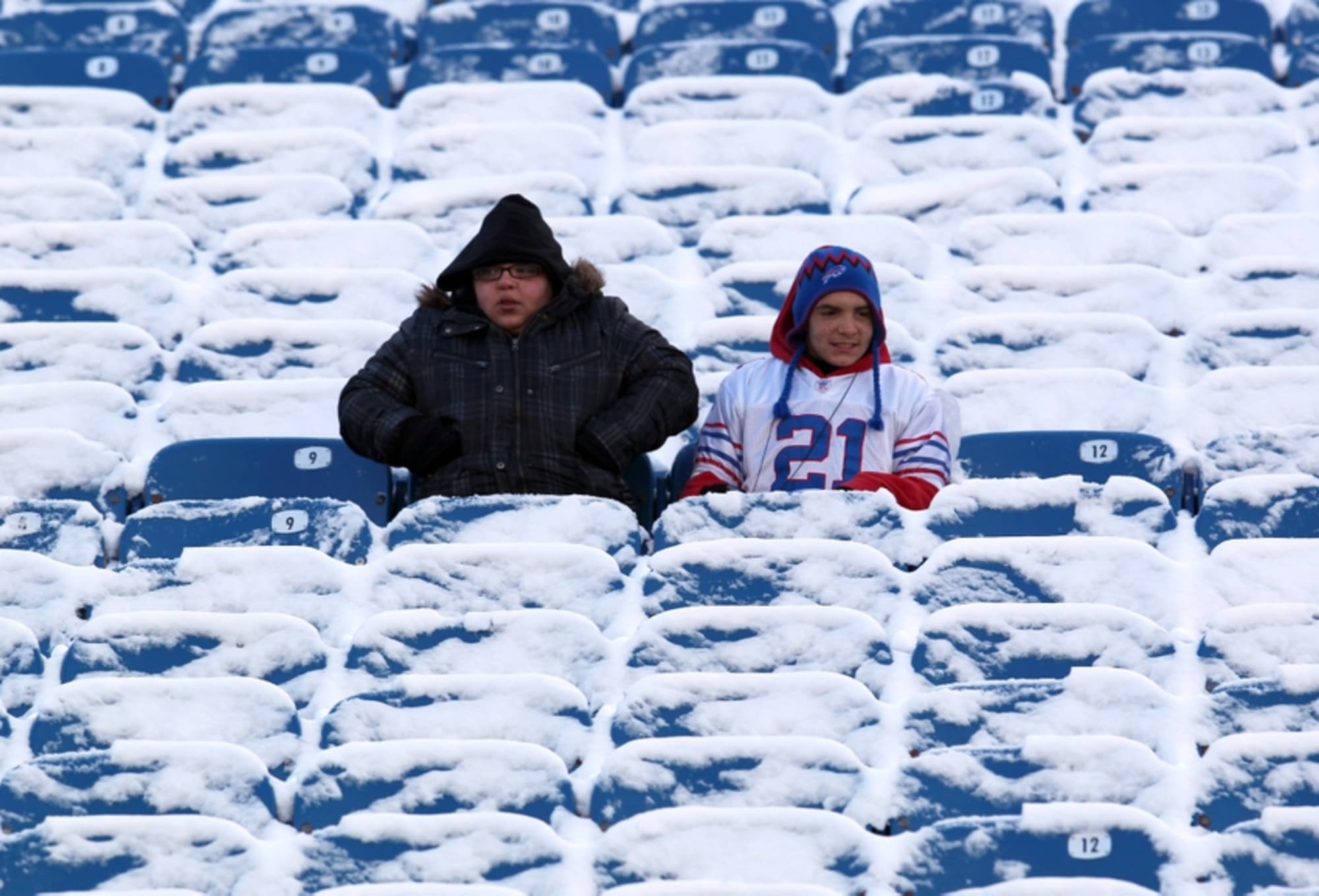 Buffalo Bills Hiring Fans To Shovel Snow Offer Free Tickets 1708