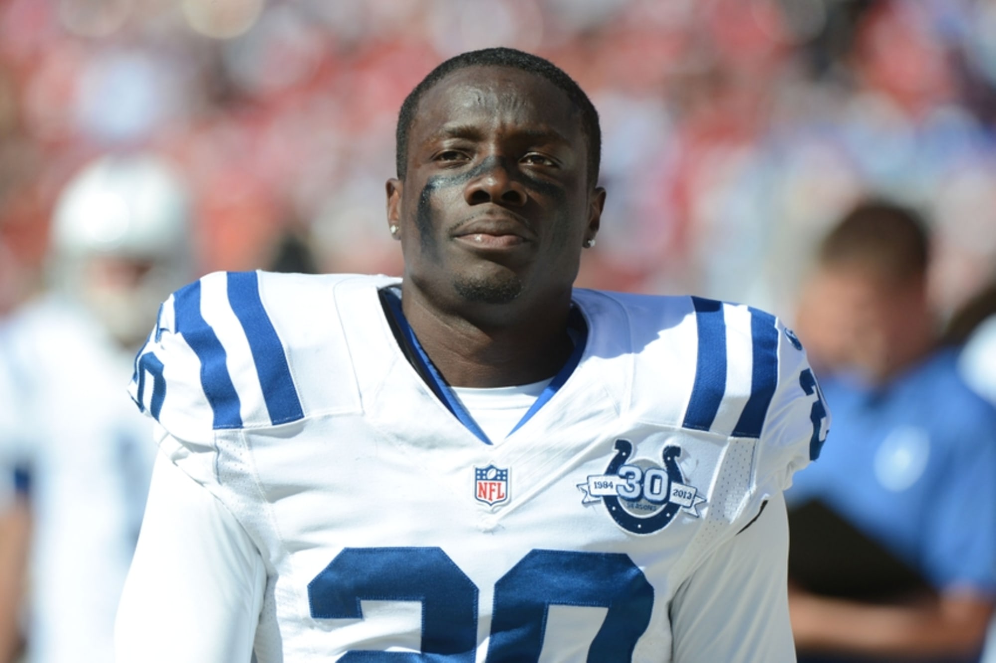 Darius Butler re-signs with Indianapolis Colts