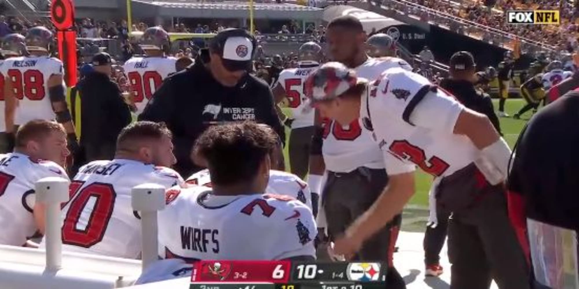 Tom Brady chews out offensive line in NSFW sideline rant (Video)
