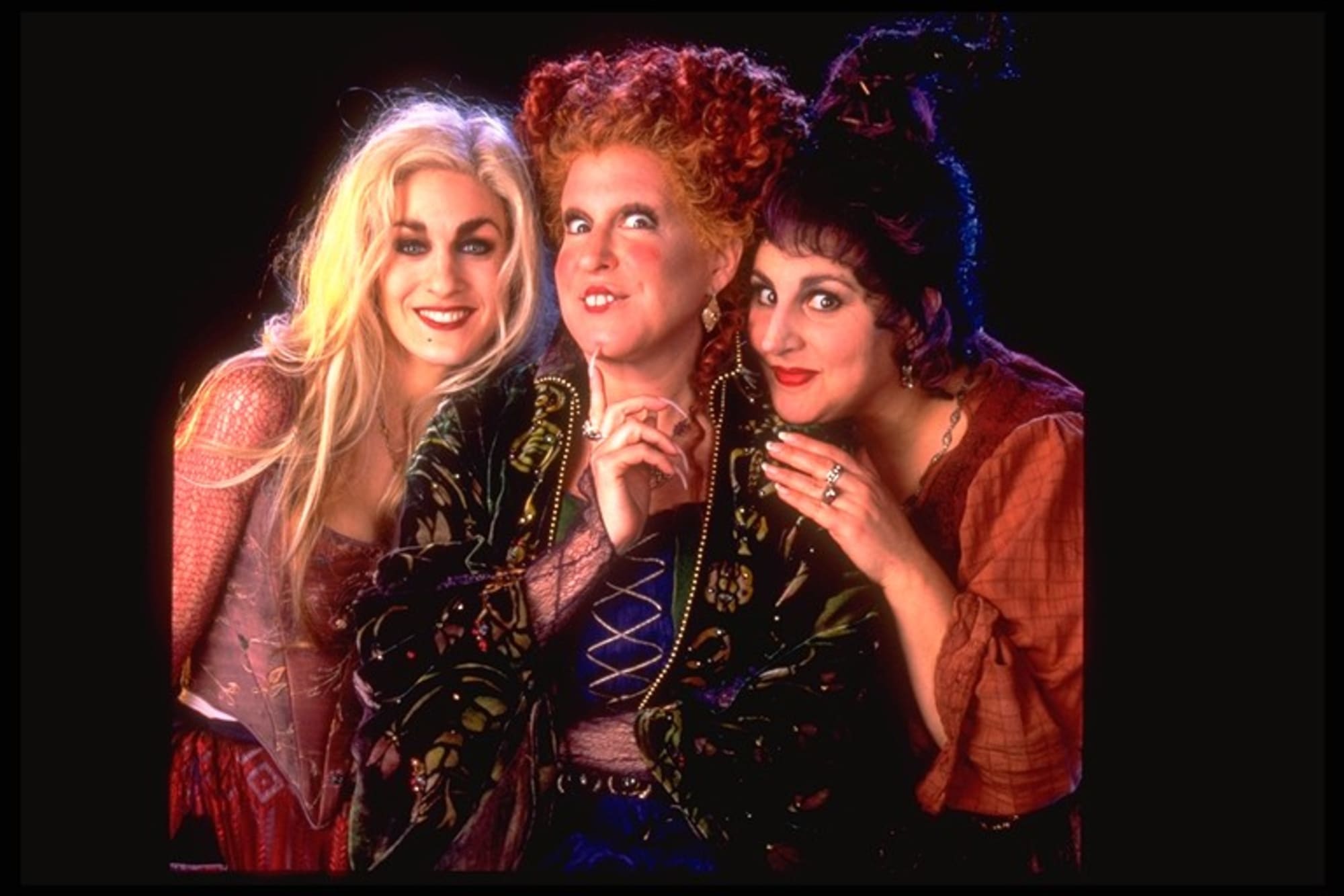 3 ways Hocus Pocus 2 could bring back the Sanderson sisters
