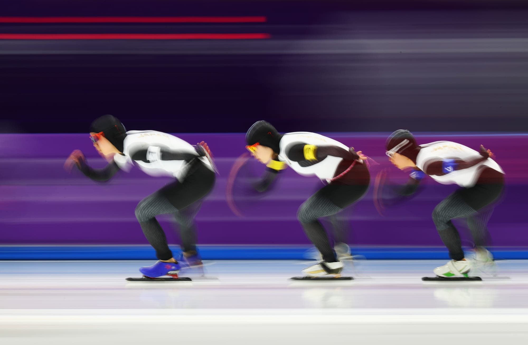 Olympics live stream: Watch men's speedskating team pursuit finals