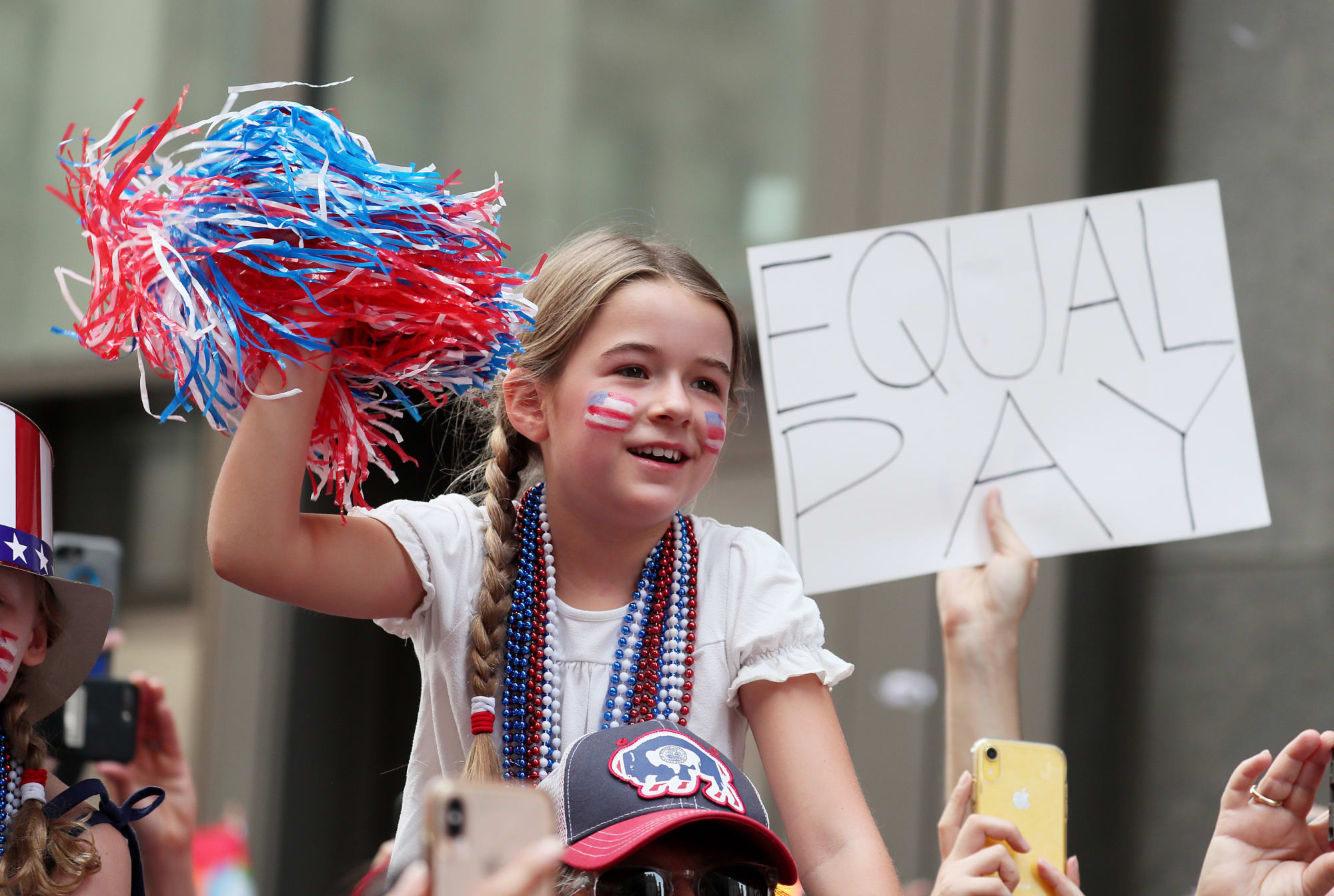 Uswnt Used Their Equal Pay Lawsuit As Confetti For World Cup Parade