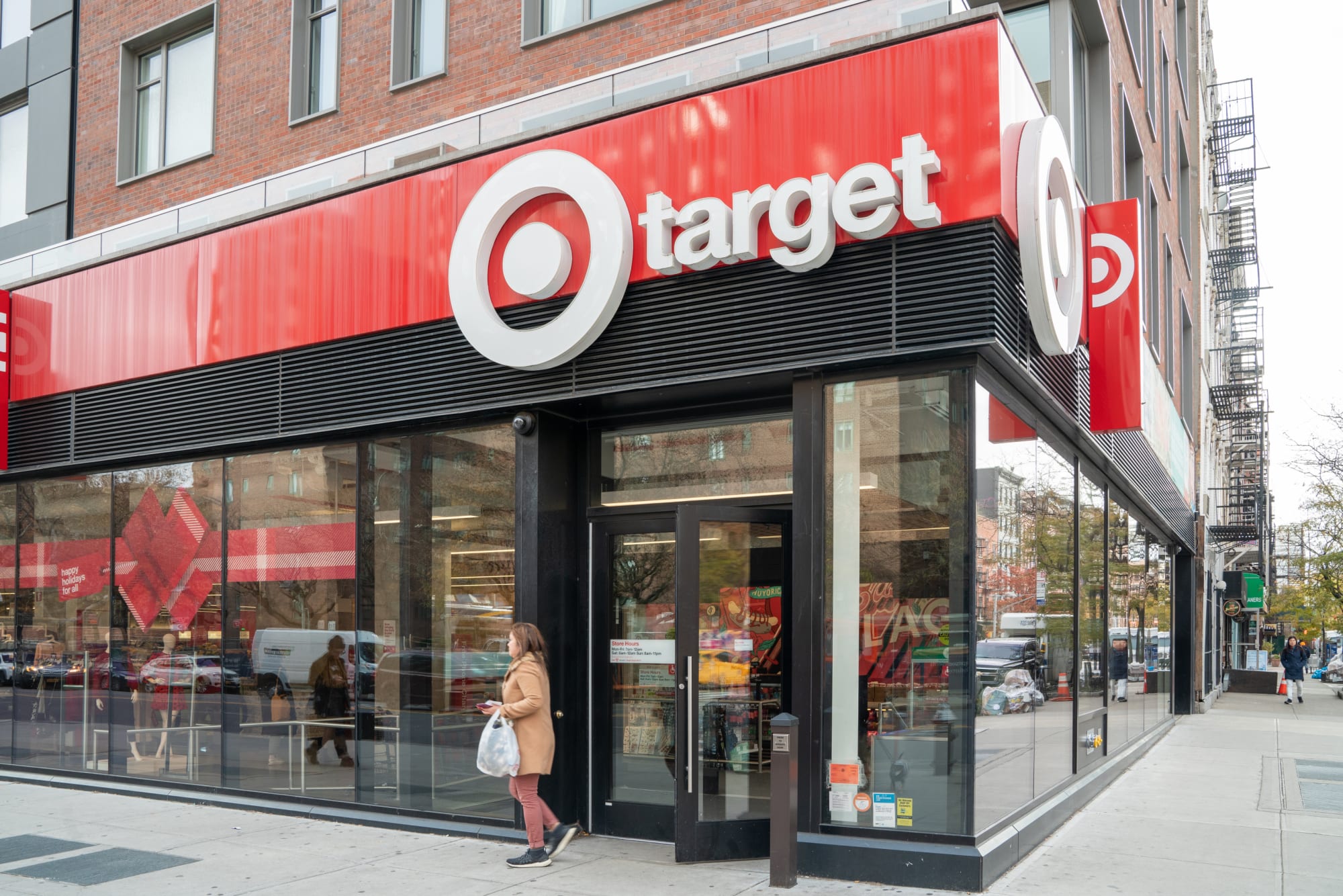 Is Target open on Christmas Eve 2019?