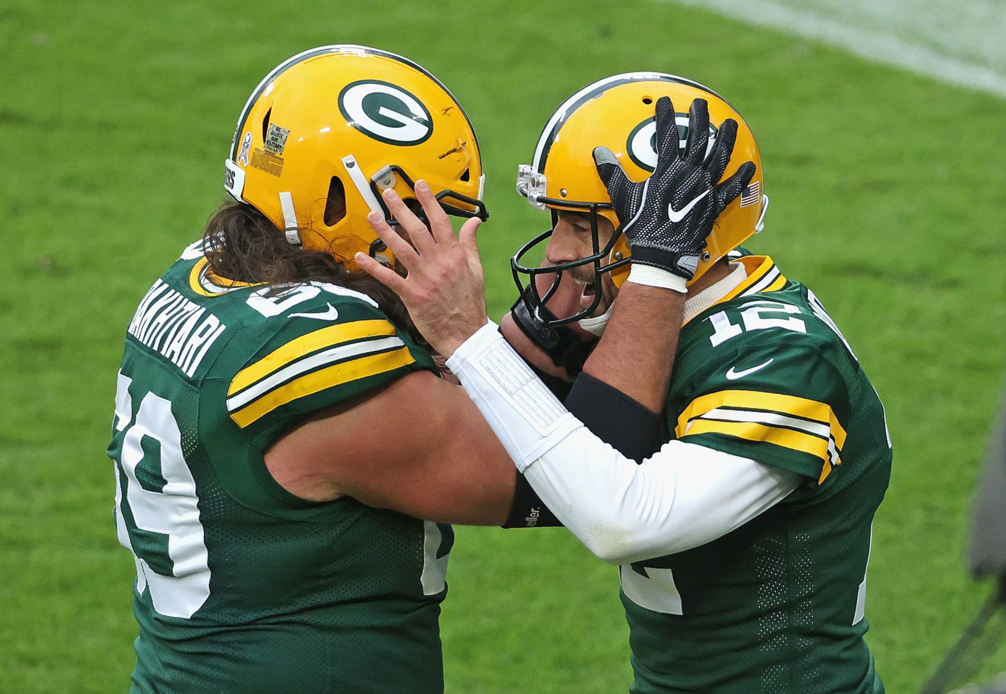 Photo of Packers insider thinks Aaron Rodgers longtime teammate could be part of Jets trade