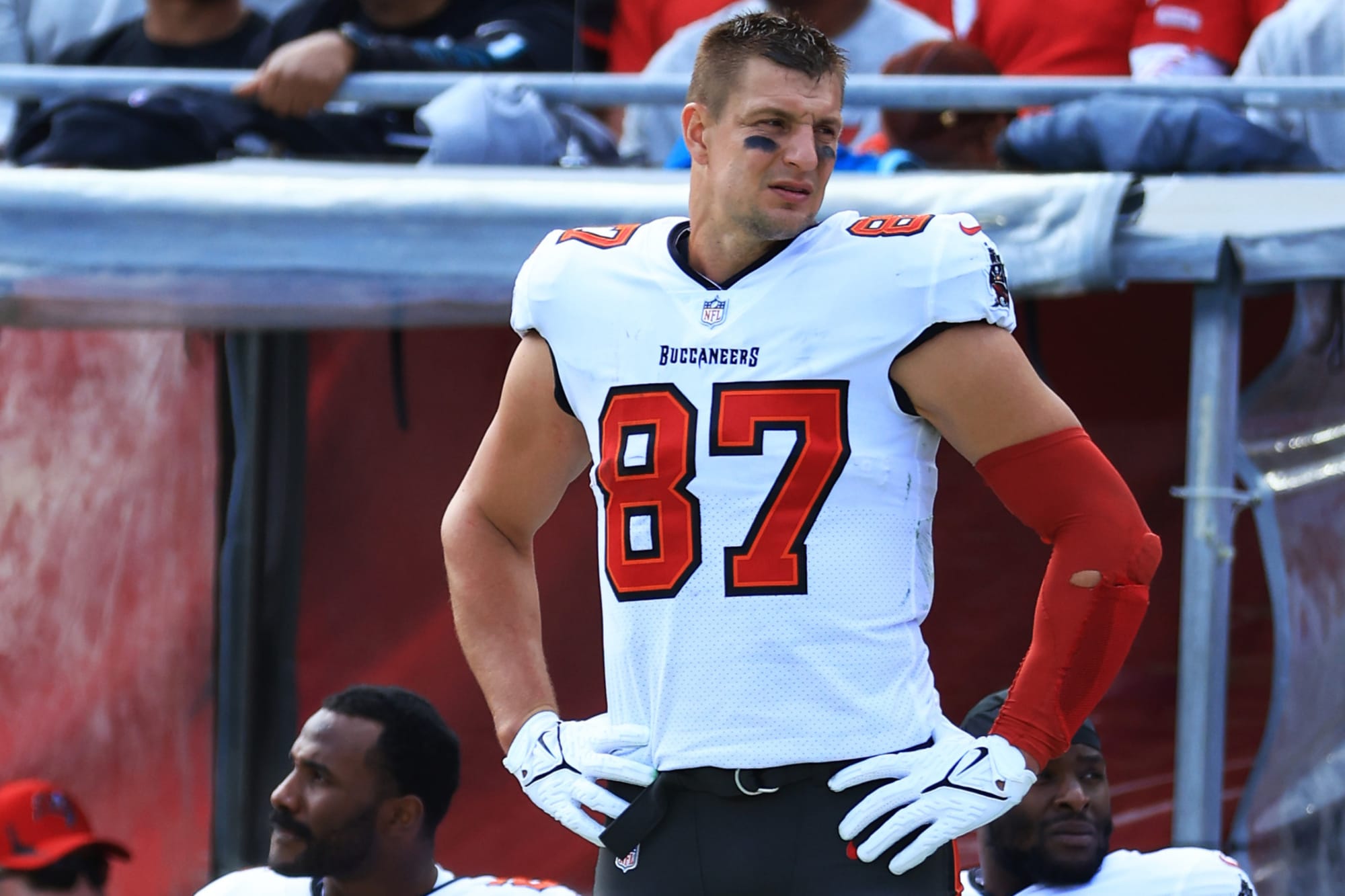 Gronk reveals his ‘bored’ Tweet got multiple teams to inquire about availability, doesn’t entirely shut comeback down