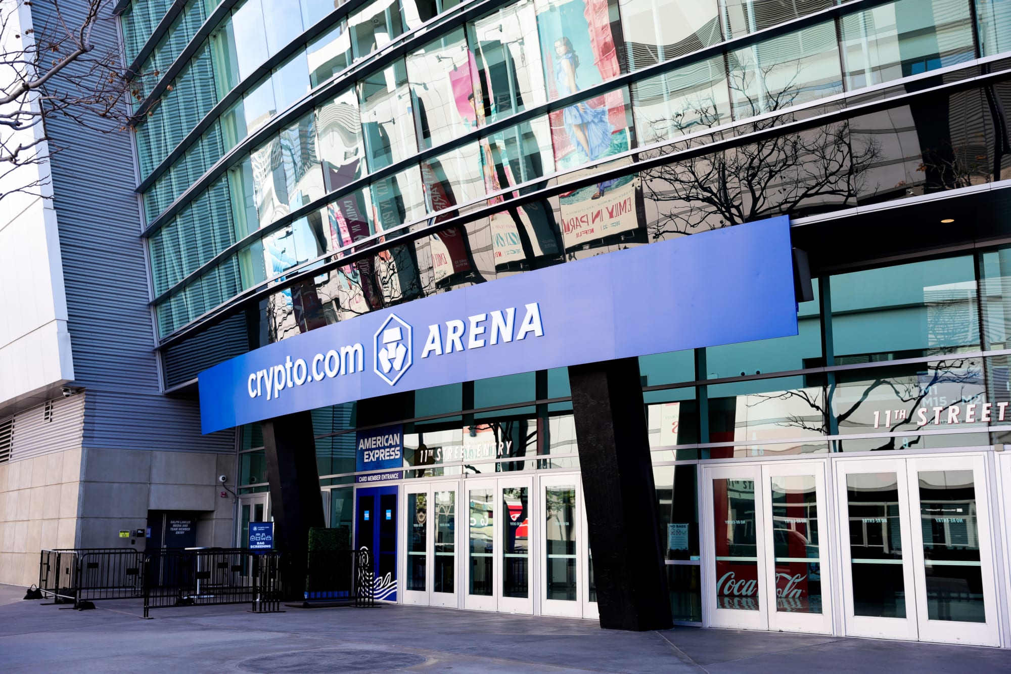 Photo of Crypto exchanges owning NBA arena naming rights is going super awesome