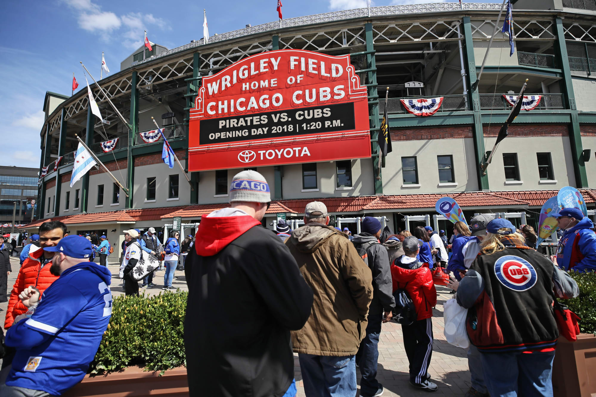 Rocking Blue Hair at Wrigley Field: A Guide for Cubs Fans - wide 7