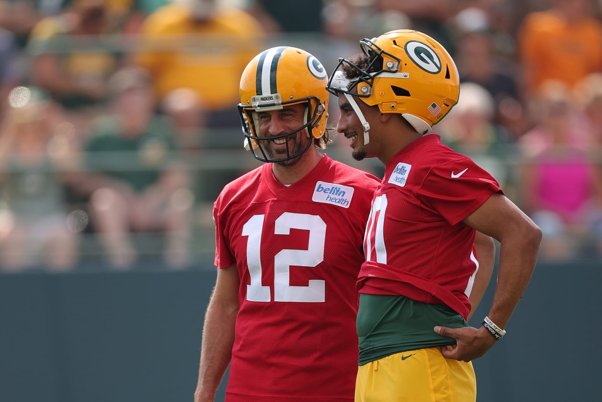 Packers give Aaron Rodgers credit for doing what Brett Favre never could