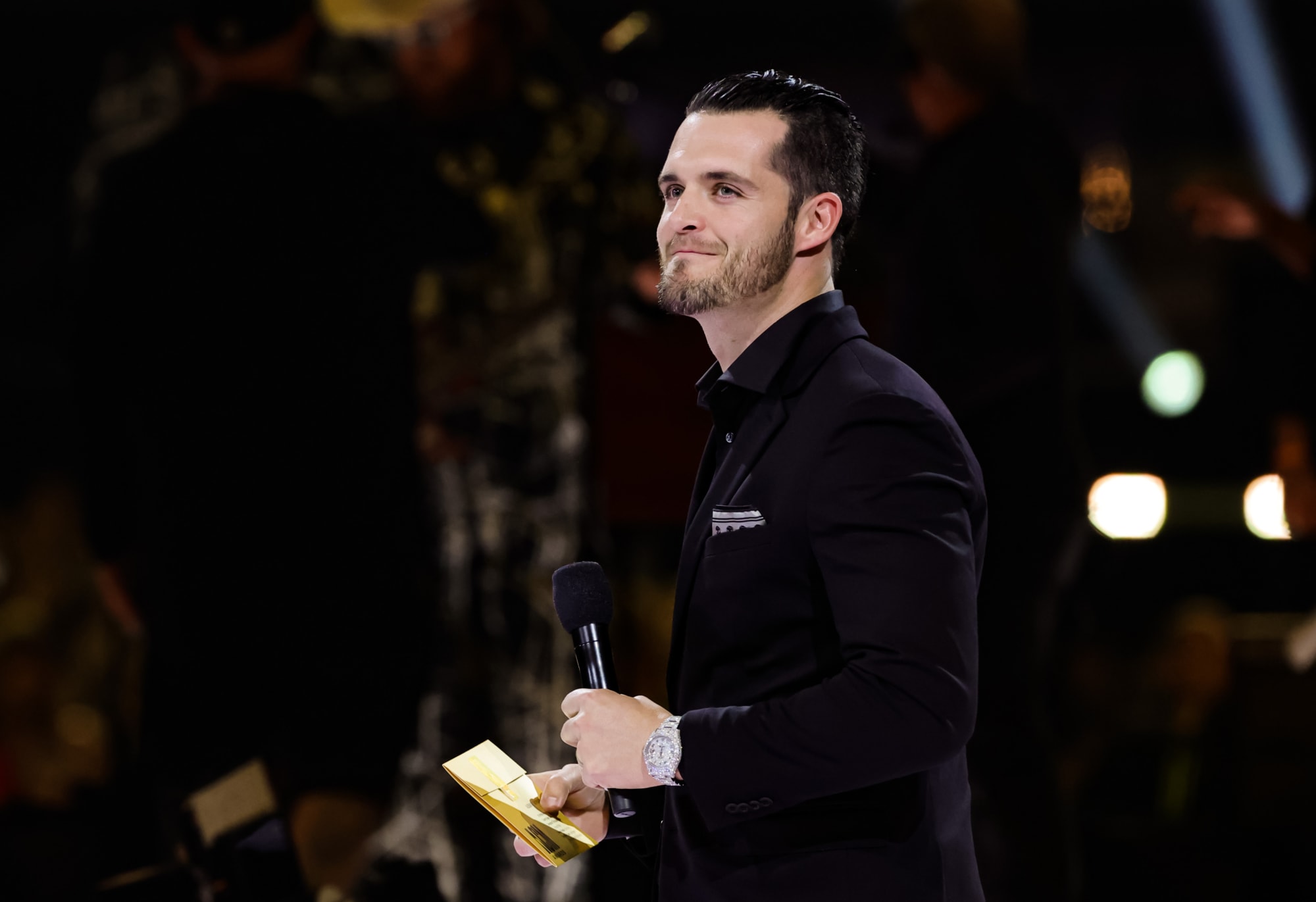 Photo of Derek Carr has a hilarious reaction to his Pro Bowl invite