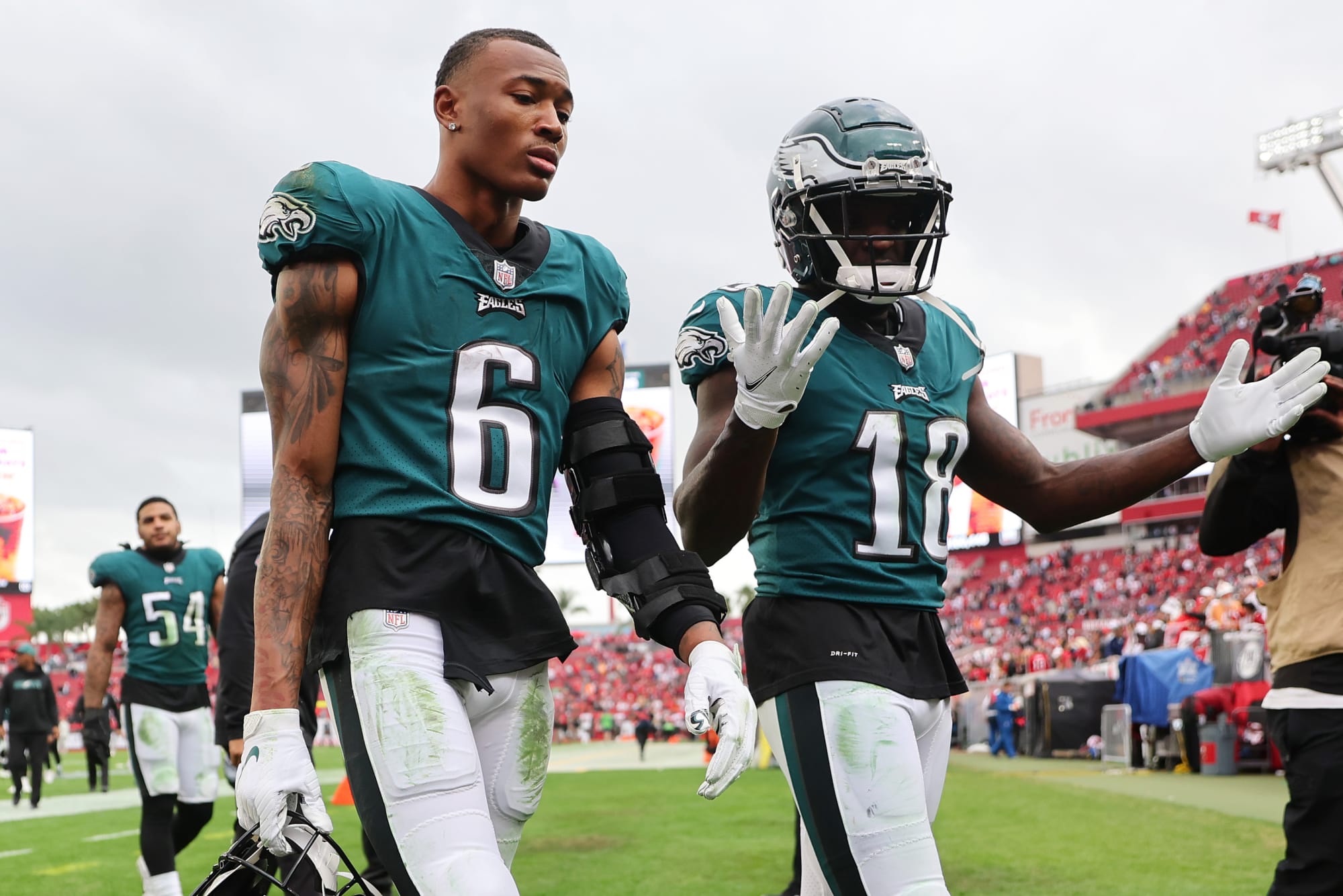 Photo of Eagles rumors: Will Howie Roseman trade up for another Alabama WR?