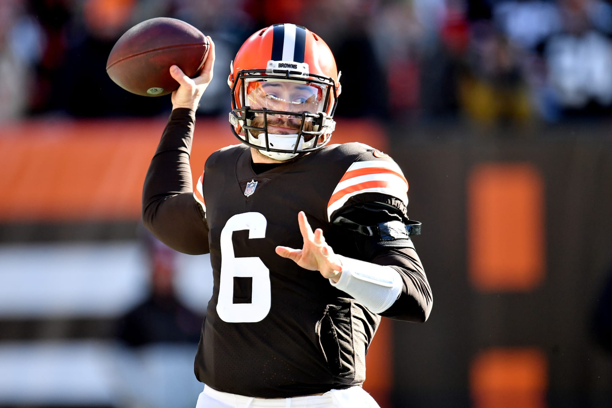 Baker Mayfield and Browns, Deebo Samuel staying and more