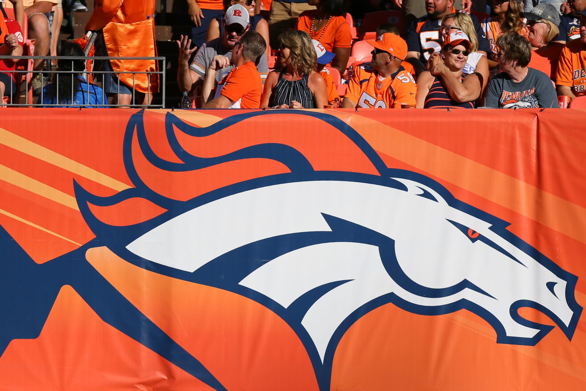 Broncos reportedly about to have new owner for record price
