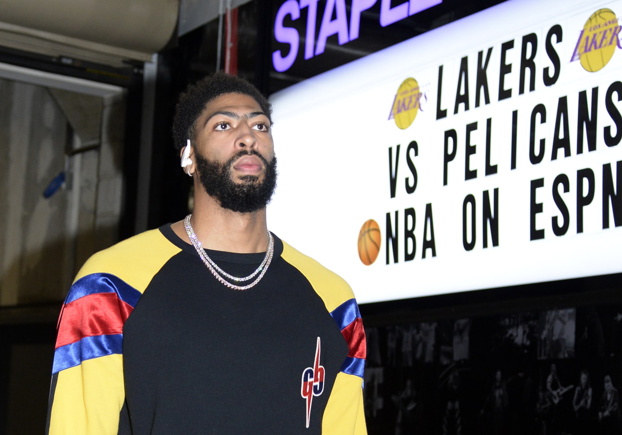 NBA commerce retrospective: Who received the Lakers-Pelicans Anthony Davis switch?