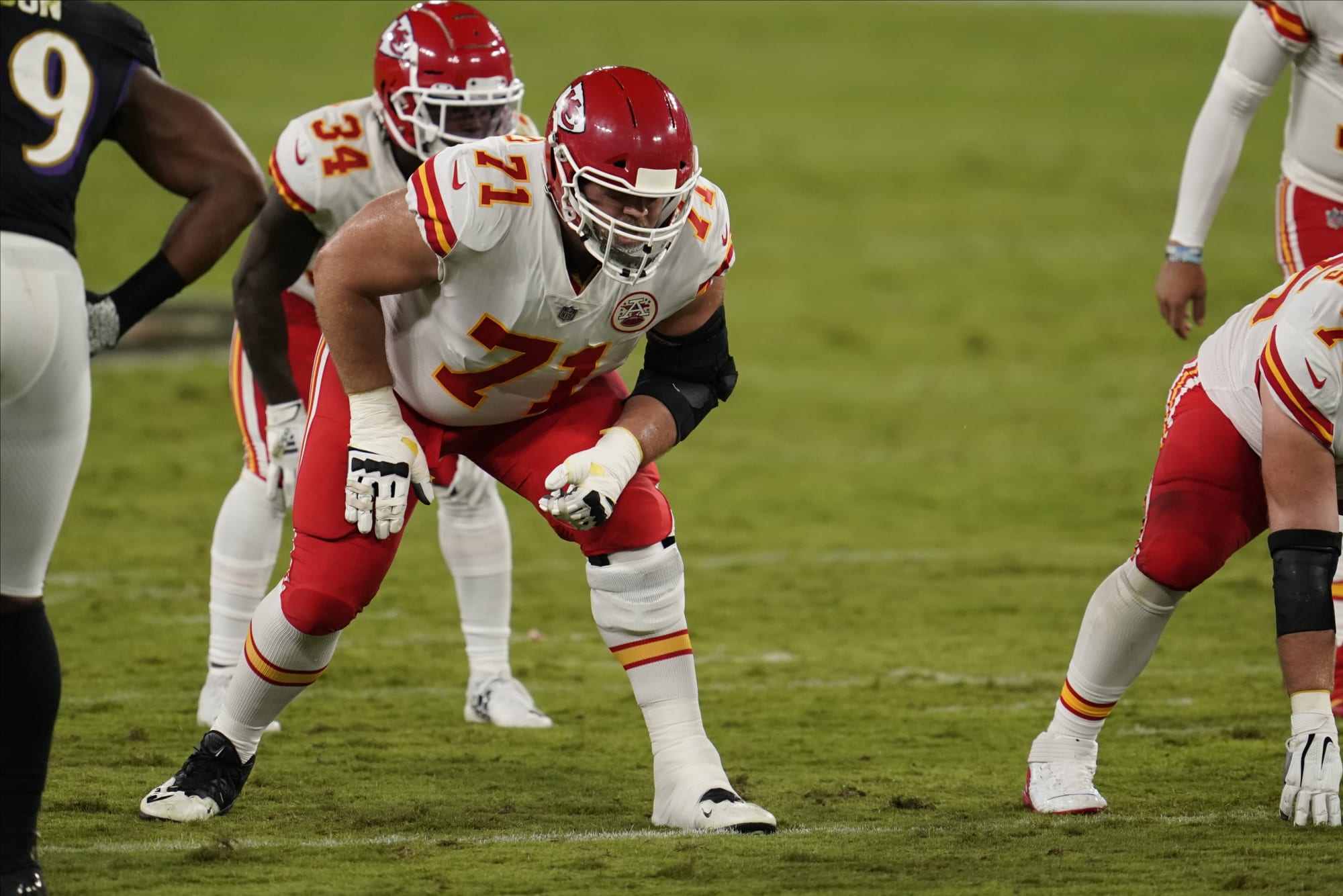 Retired Chiefs OL roasts Browns to a crisp over letting him go