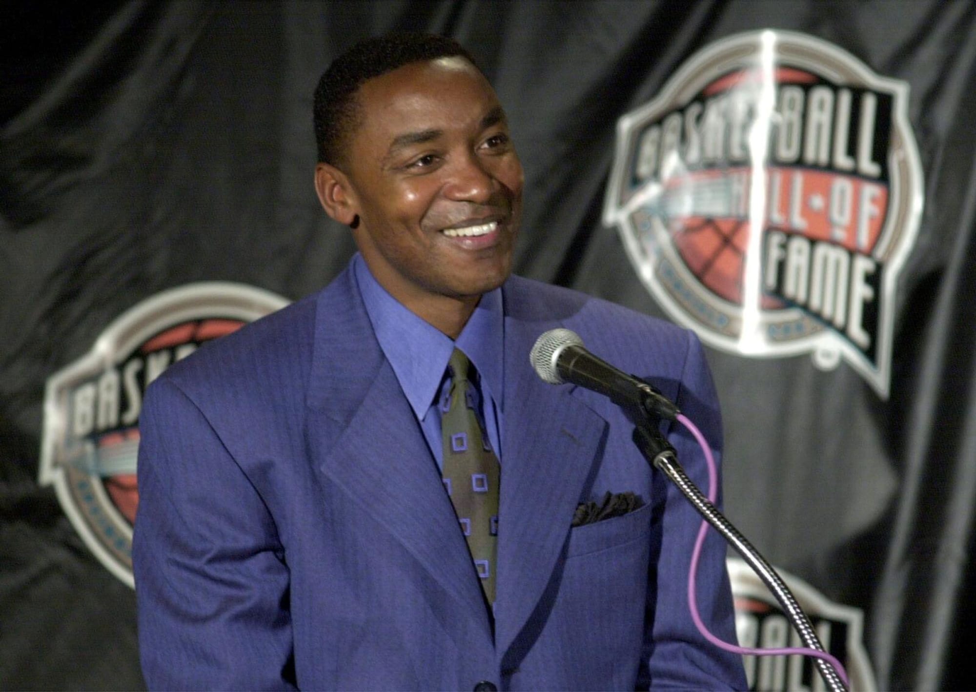 Photo of Isiah Thomas re-ups his beef with Michael Jordan with NSFW comments