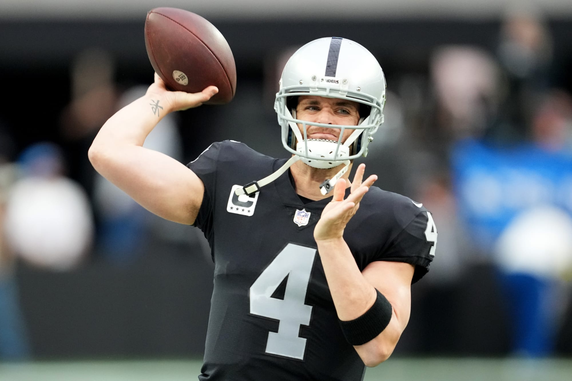 Latest on Derek Carr, Raiders QBs and Jalen Ramsey