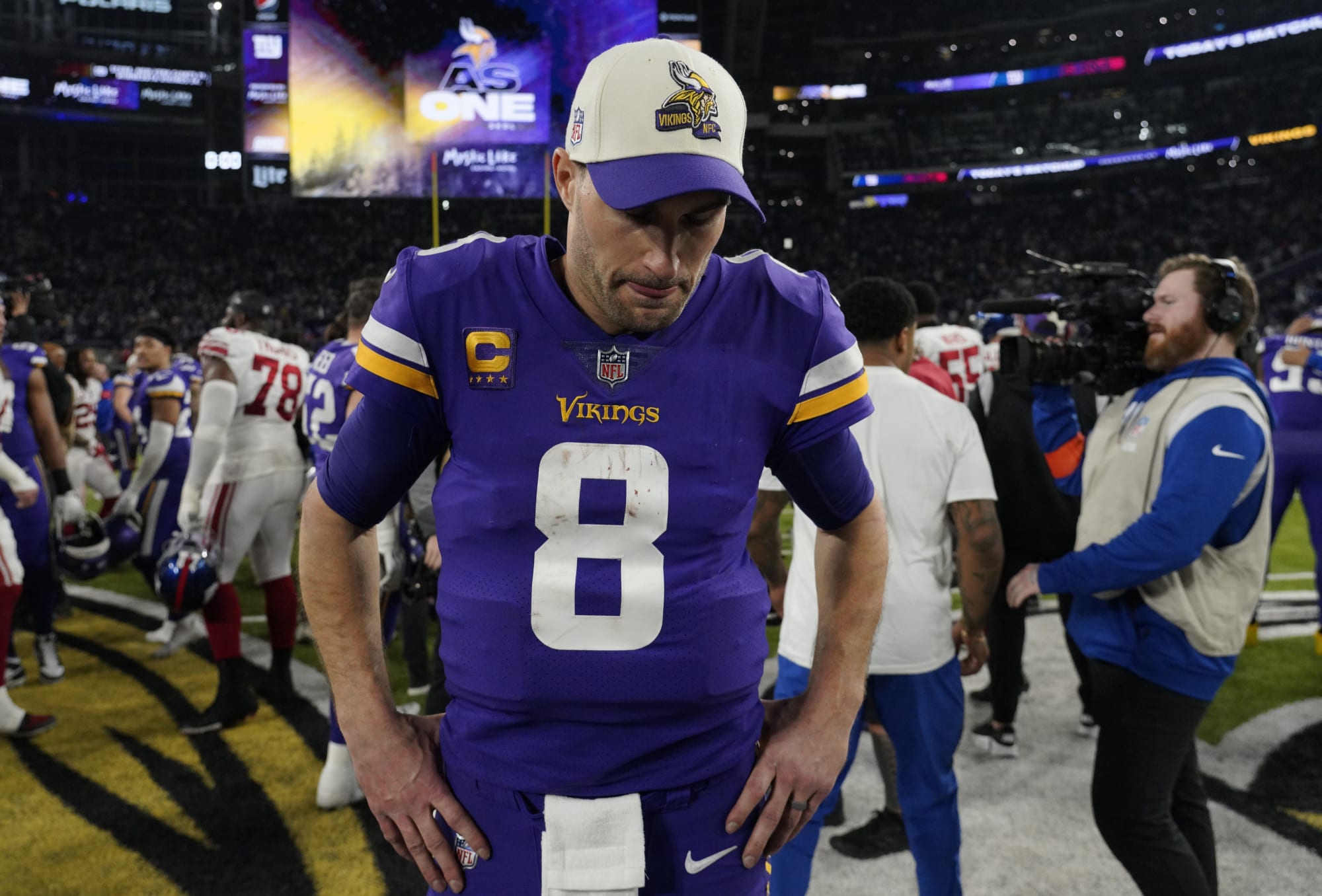 Insider predicts Vikings to make shock move for QB