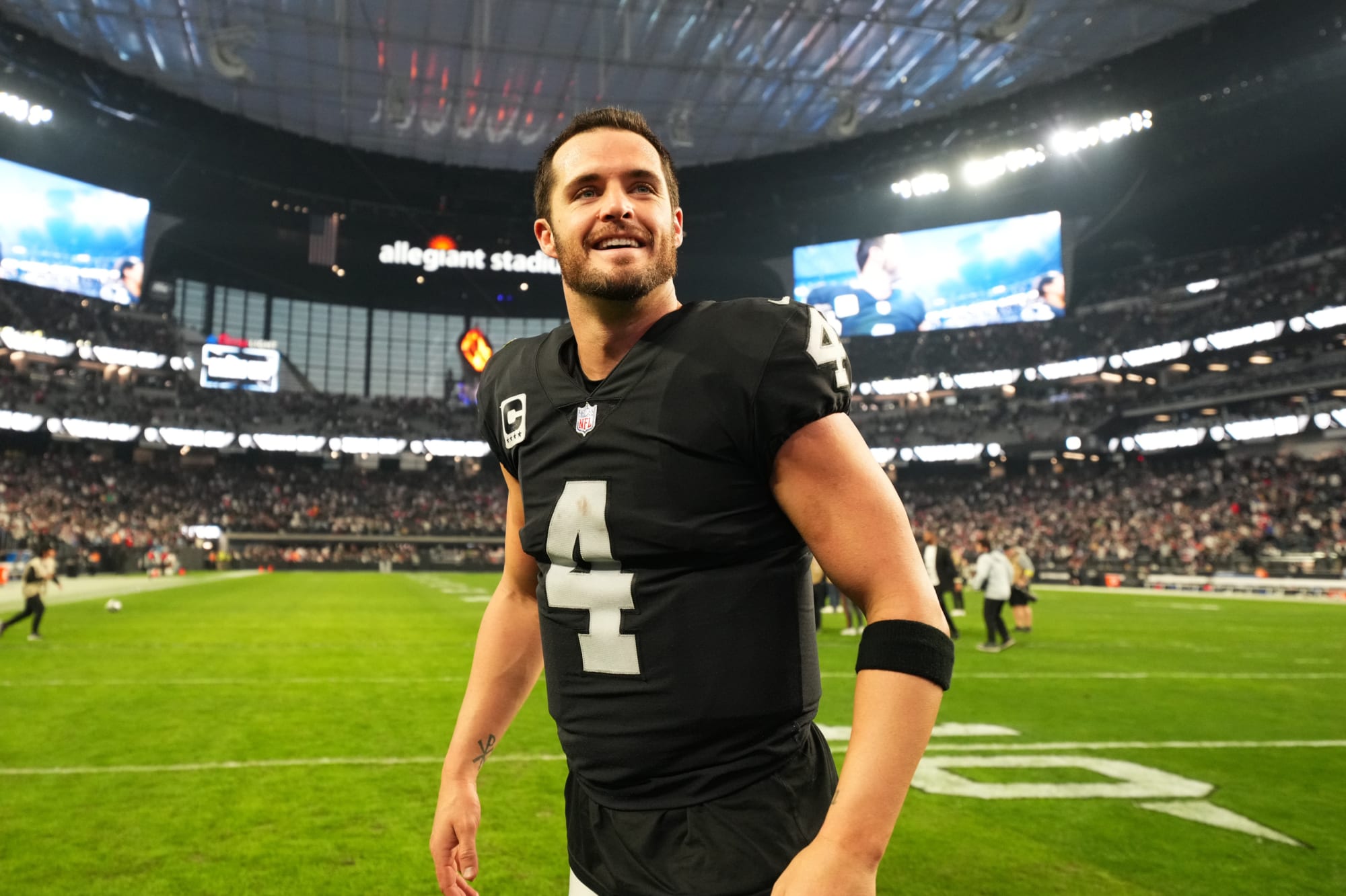 Why Saints are in surprisingly better position to secure Derek Carr now