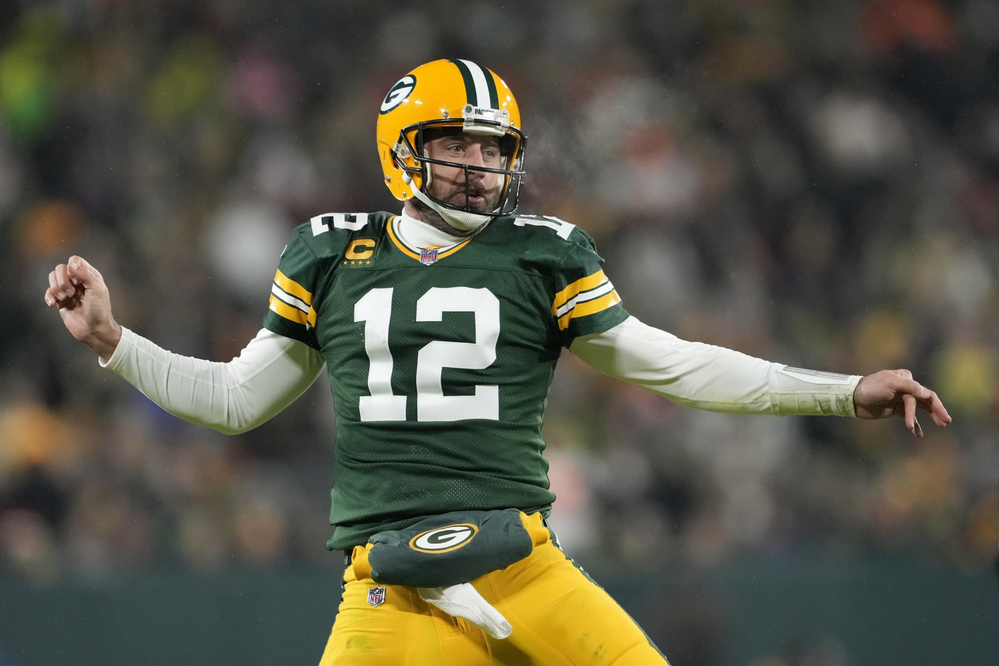 Aaron Rodgers making retirement decision in super weird way, of course