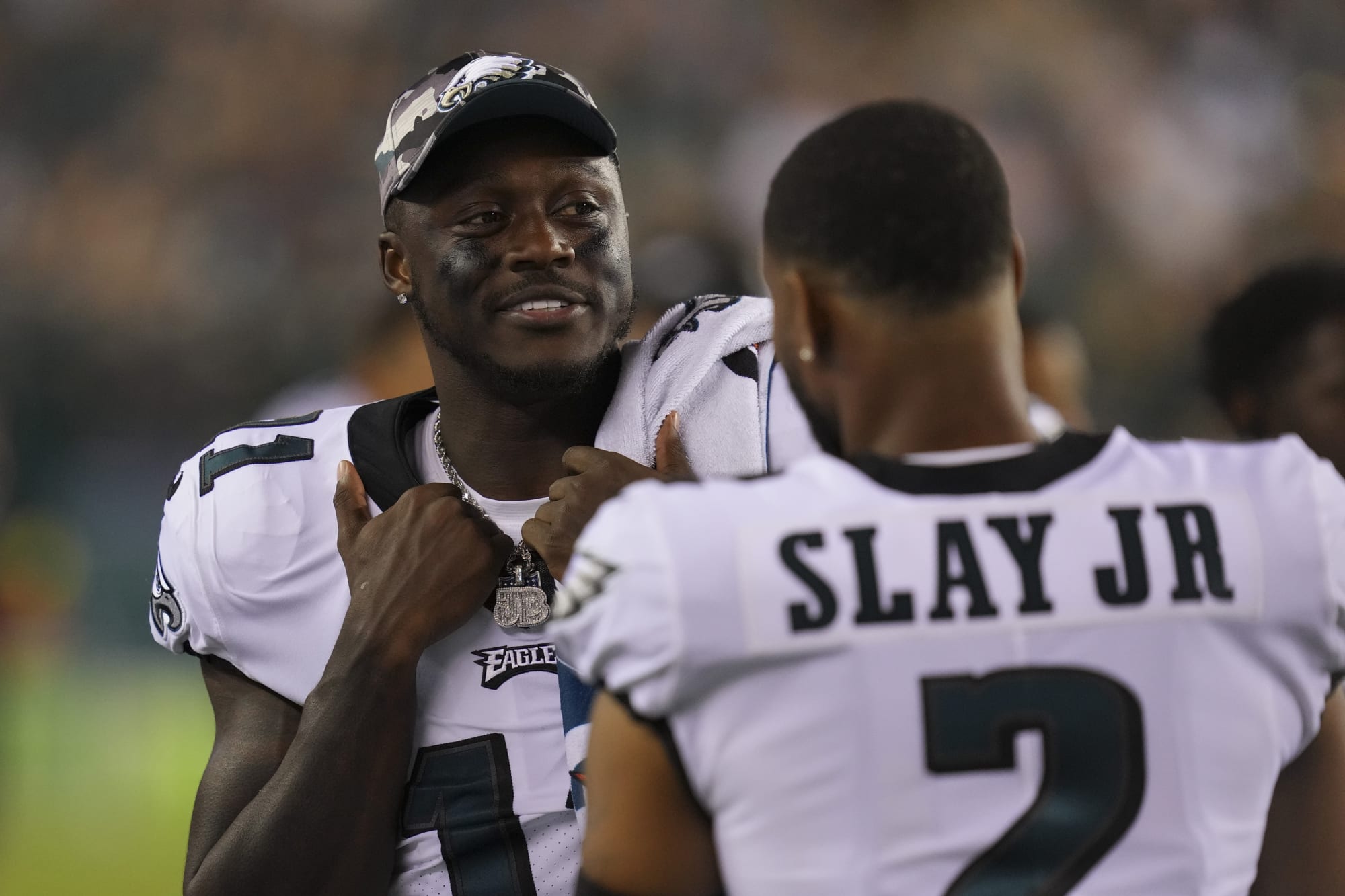 Photo of A.J. Brown voices frustration about Eagles releasing Darius Slay