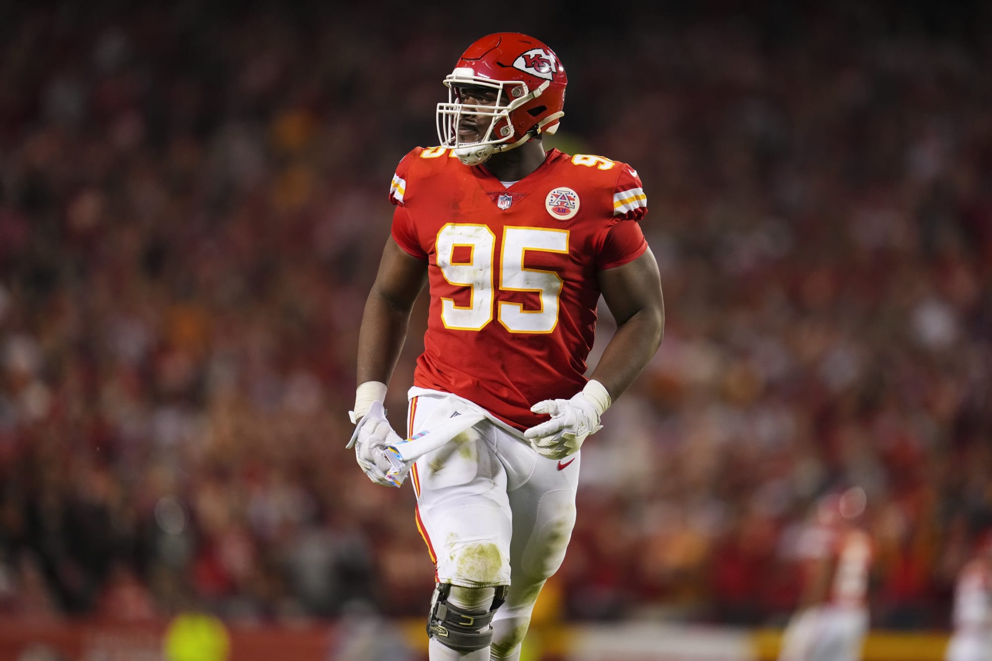 Photo of Chiefs have a major problem brewing with Chris Jones contract