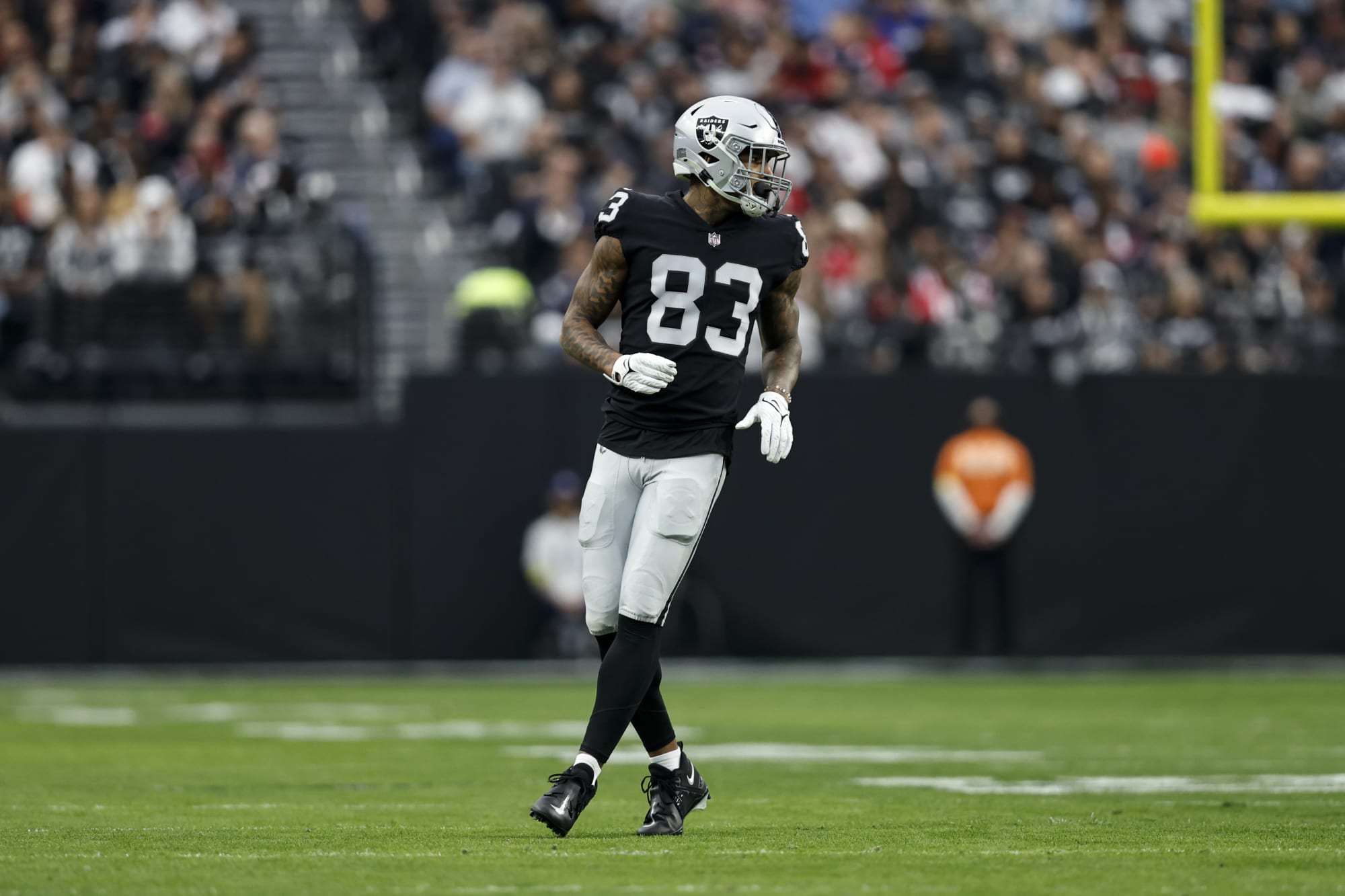 Raiders have a Darren Waller replacement in mind