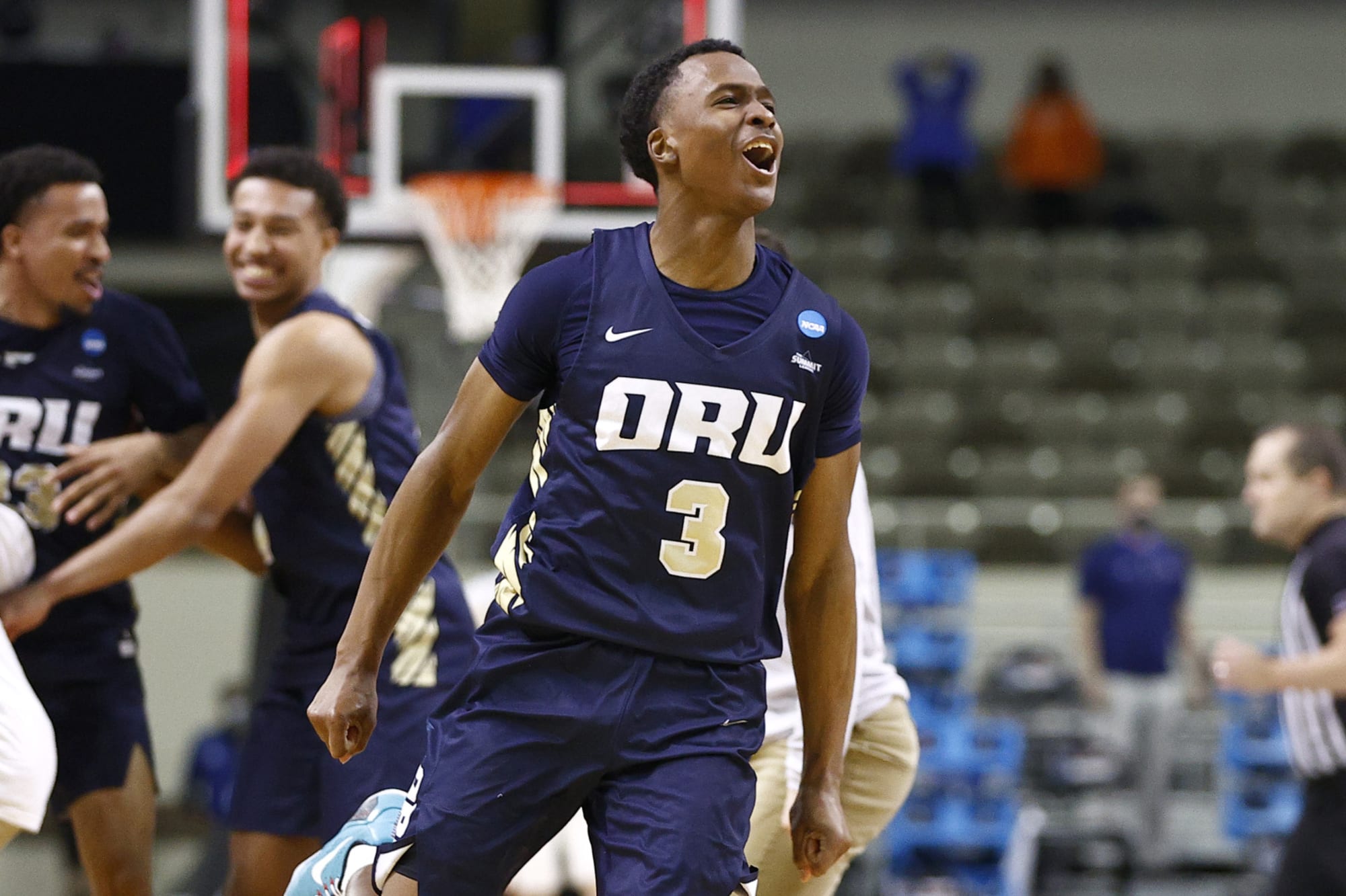 Photo of Max Abmas enters transfer portal: 5 best destinations for Oral Roberts star
