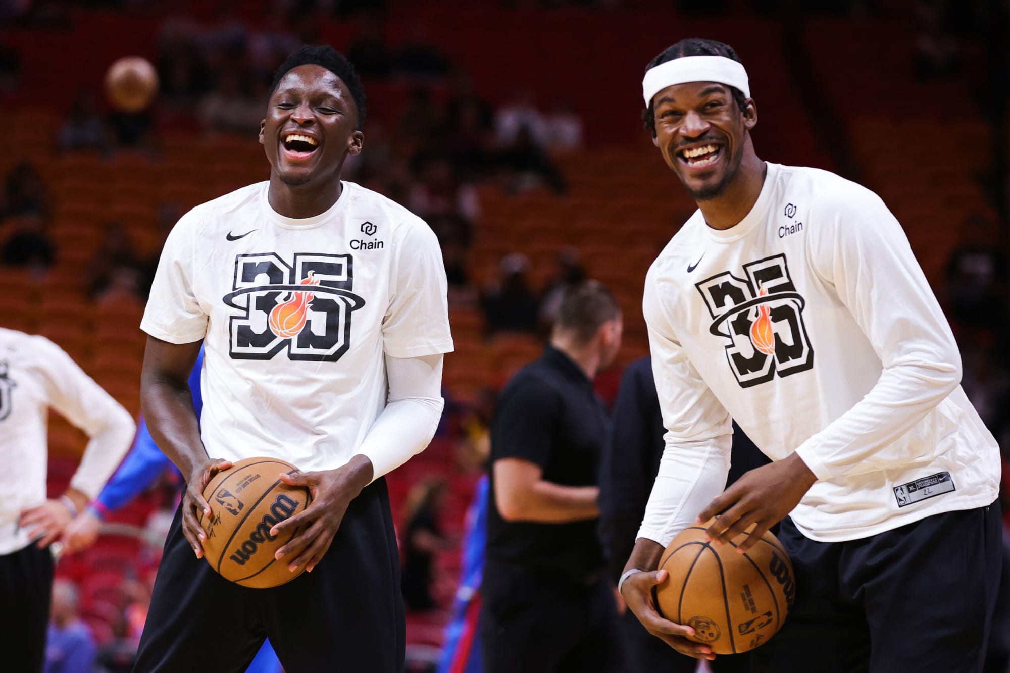 Photo of Jimmy Butler ‘laughing’ at Heat deficit, but should they be more concerned?