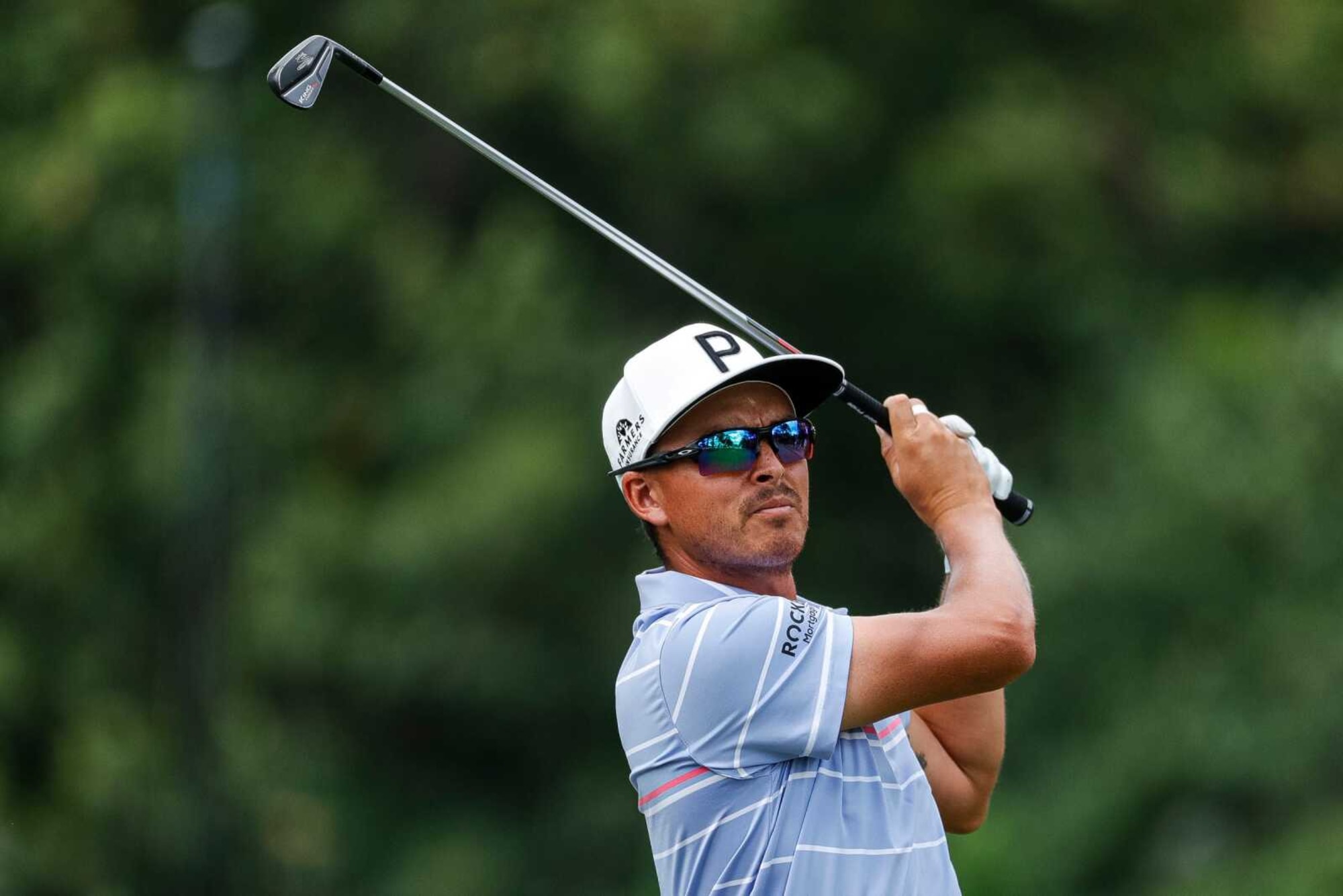 Bubble boy Rickie Fowler makes FedEx Cup Playoffs by skin of his teeth