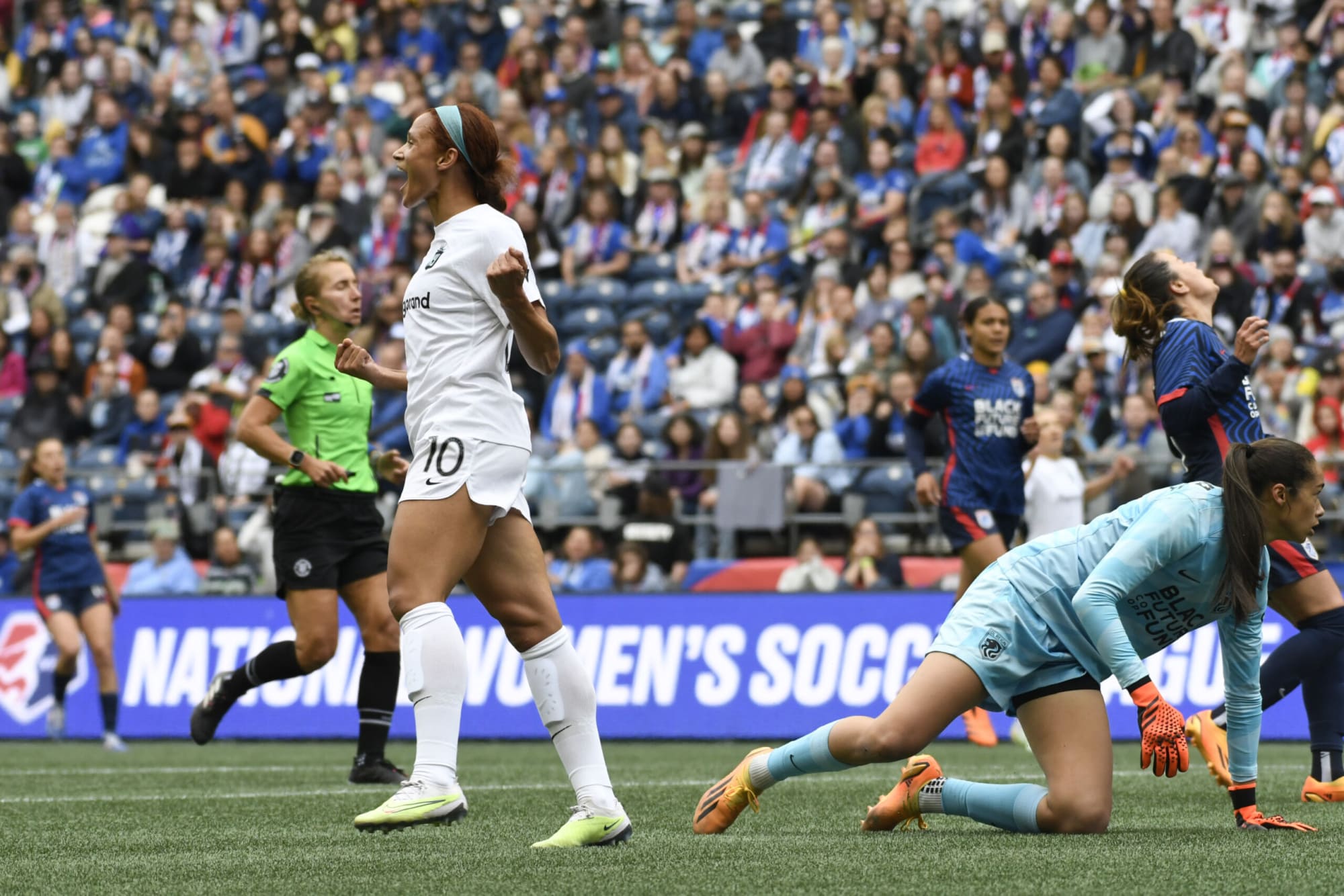 Photo of NWSL Power Rankings week 8: Goals on goals on goals