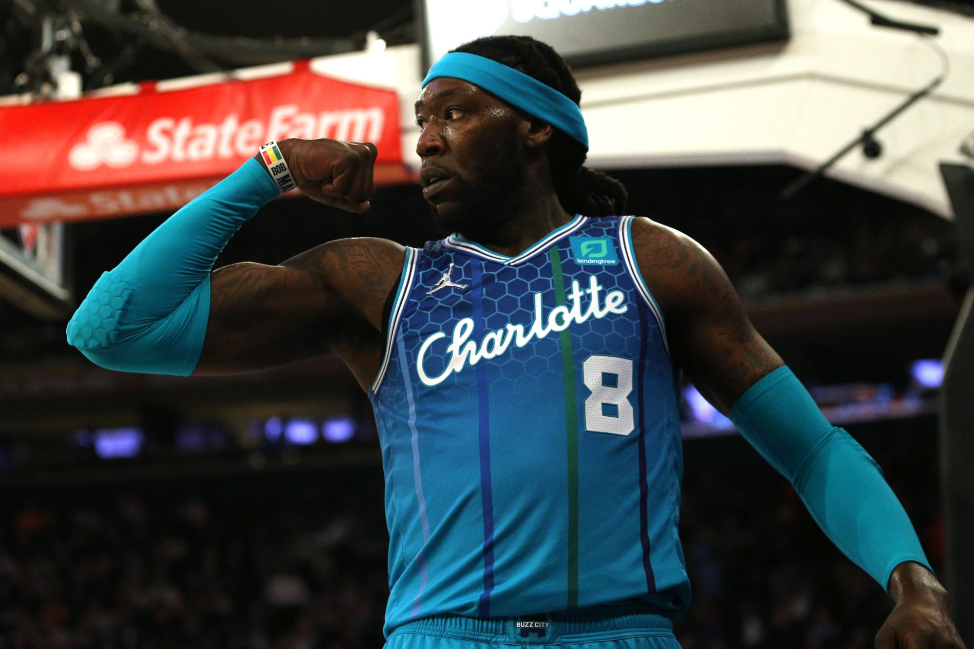 Watch Hornets, Magic get into wild scuffle leading to 3 ejections