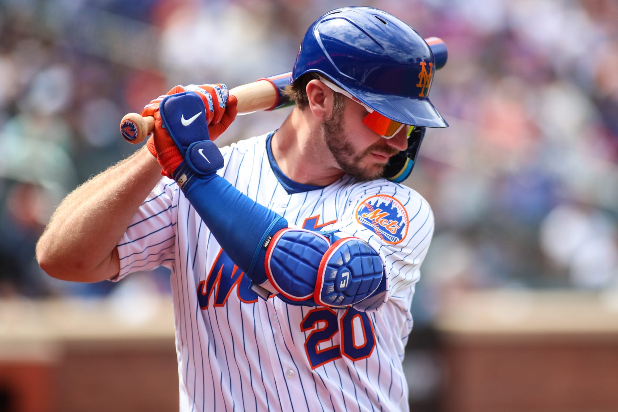 Photo of Mets brawl: Cardinals shove Pete Alonso to the ground in scary incident