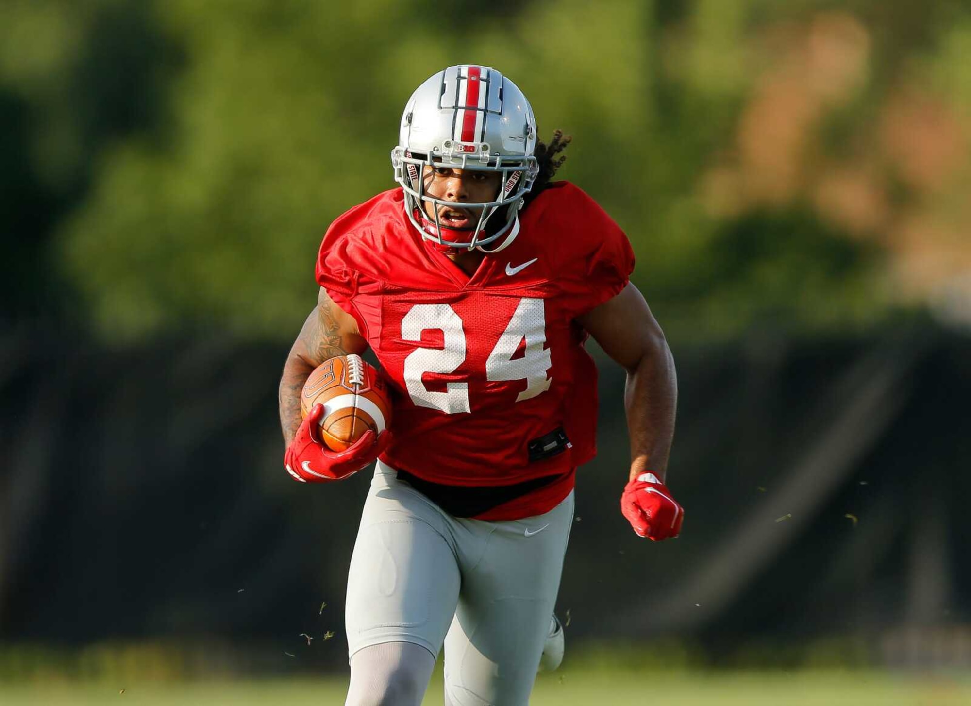 Photo of Ohio State running back medically retires from football