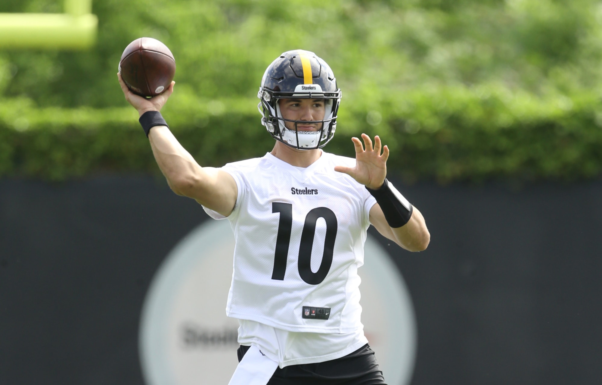 ‘All signs point’ to Steelers making the right call at quarterback
