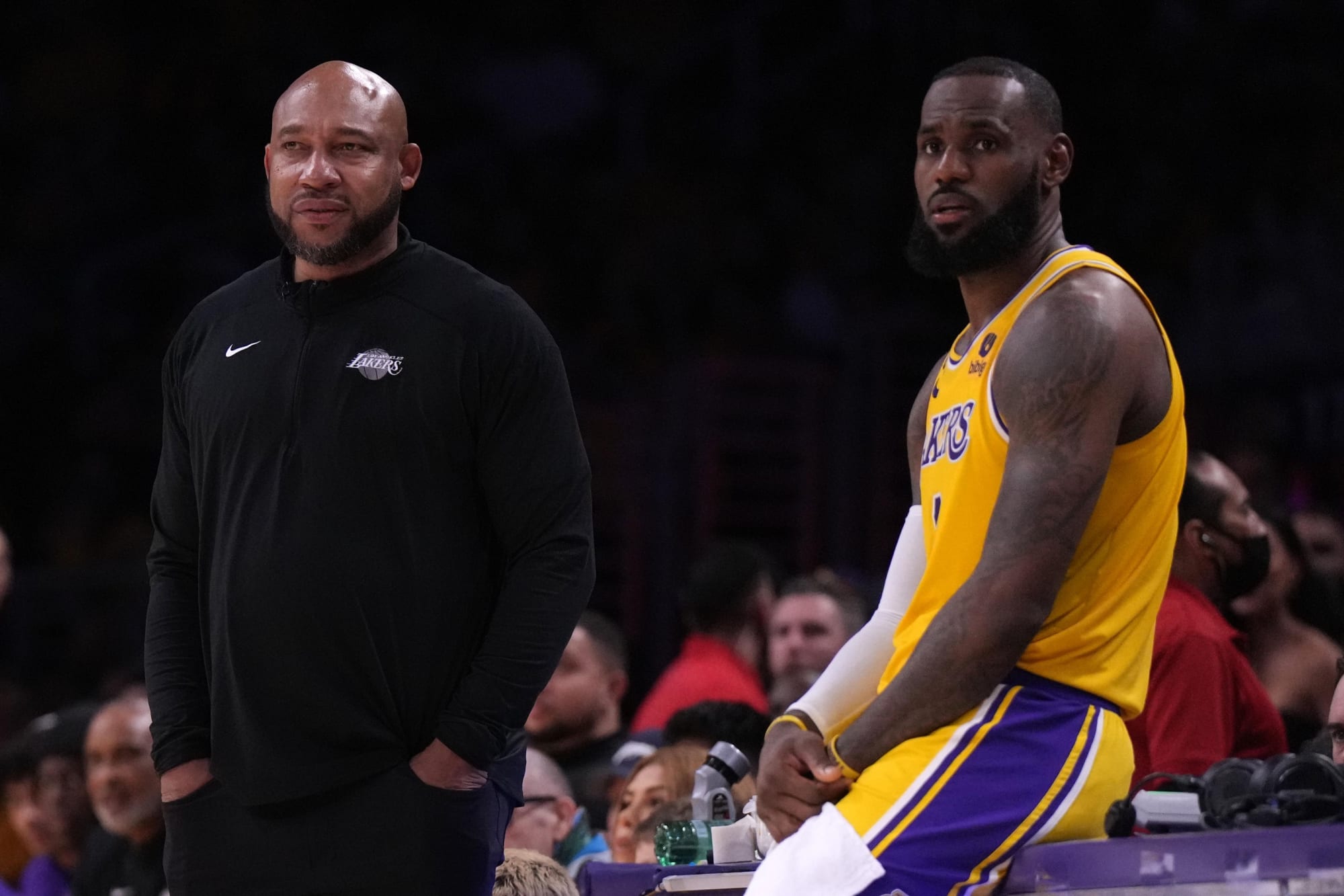Photo of Lakers spacing, Cavs defense and more early NBA takeaways