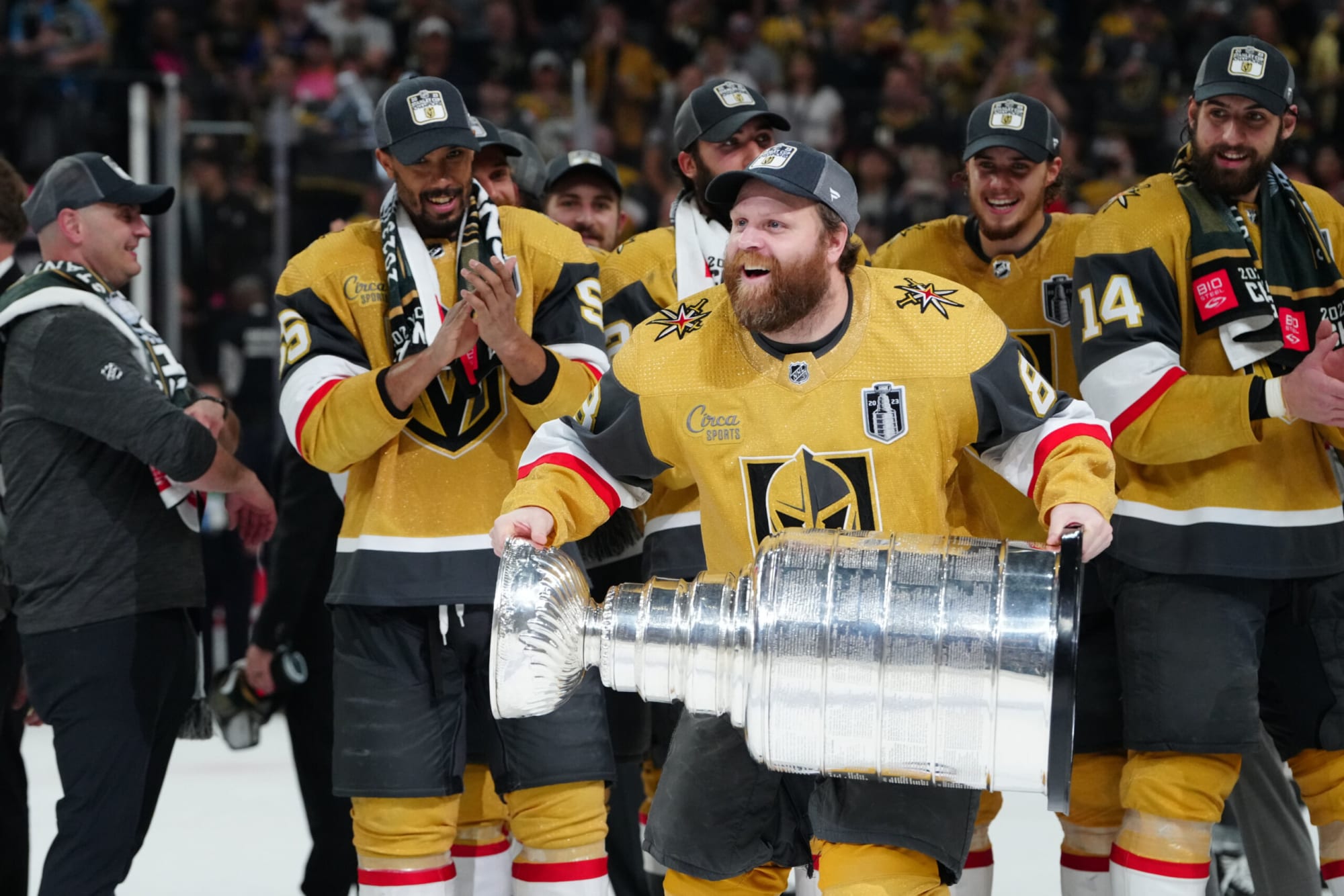 Photo of Phil Kessel destroyed media and Maple Leafs after winning his third Stanley Cup