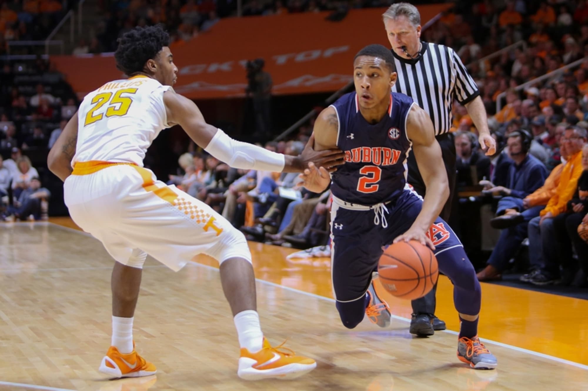 Auburn Scores Fewest Points this Season, Fall to Tennessee