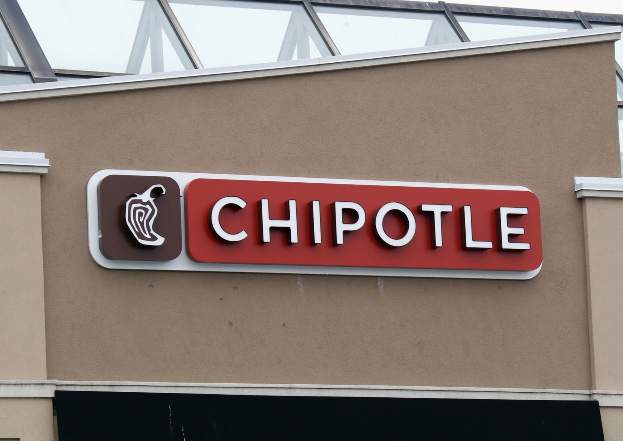 Chipotle free delivery Monday scores big with Chipotle Rewards members