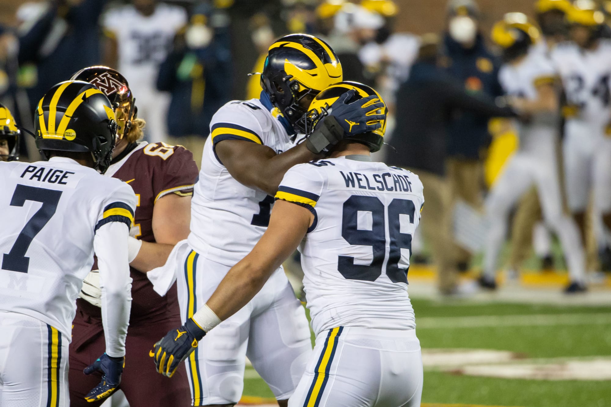 Michigan Football A new crystal ball for top target in 2022