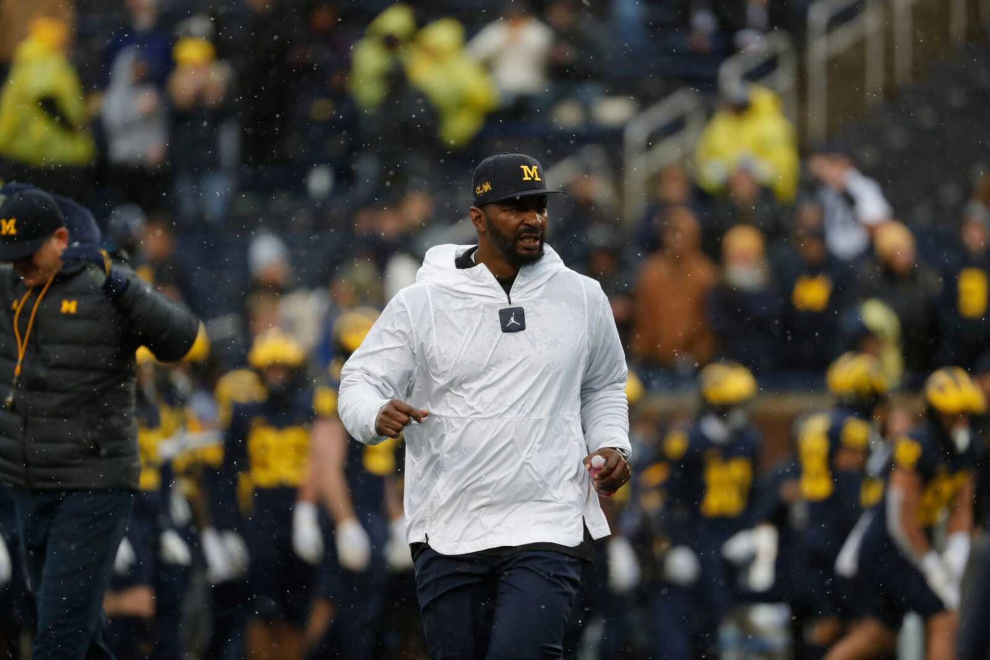 5-star plans another Michigan football visit, hockey salvages a point, and more