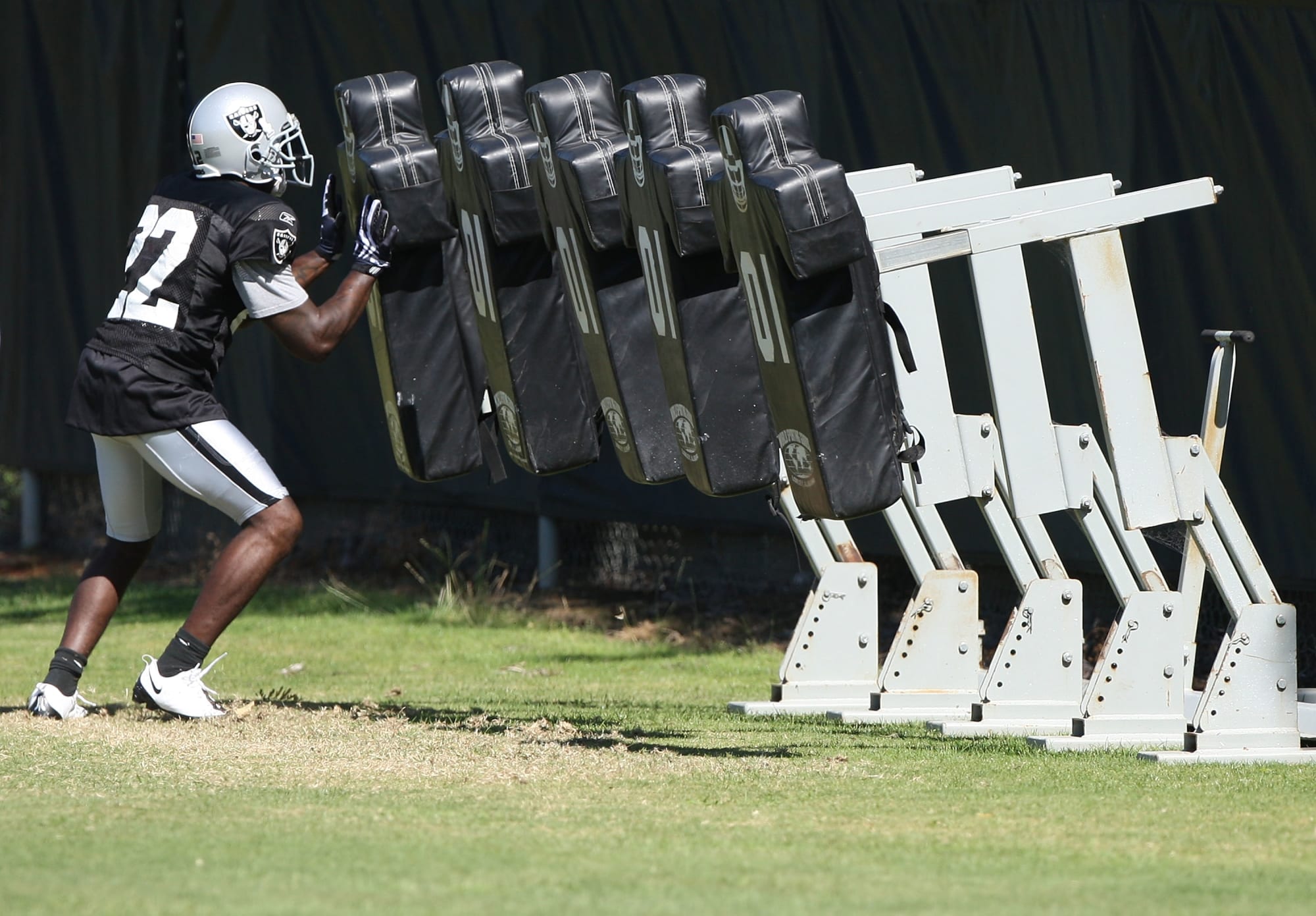 Oakland Raiders Training Camp Gets Off To An Interesting Start