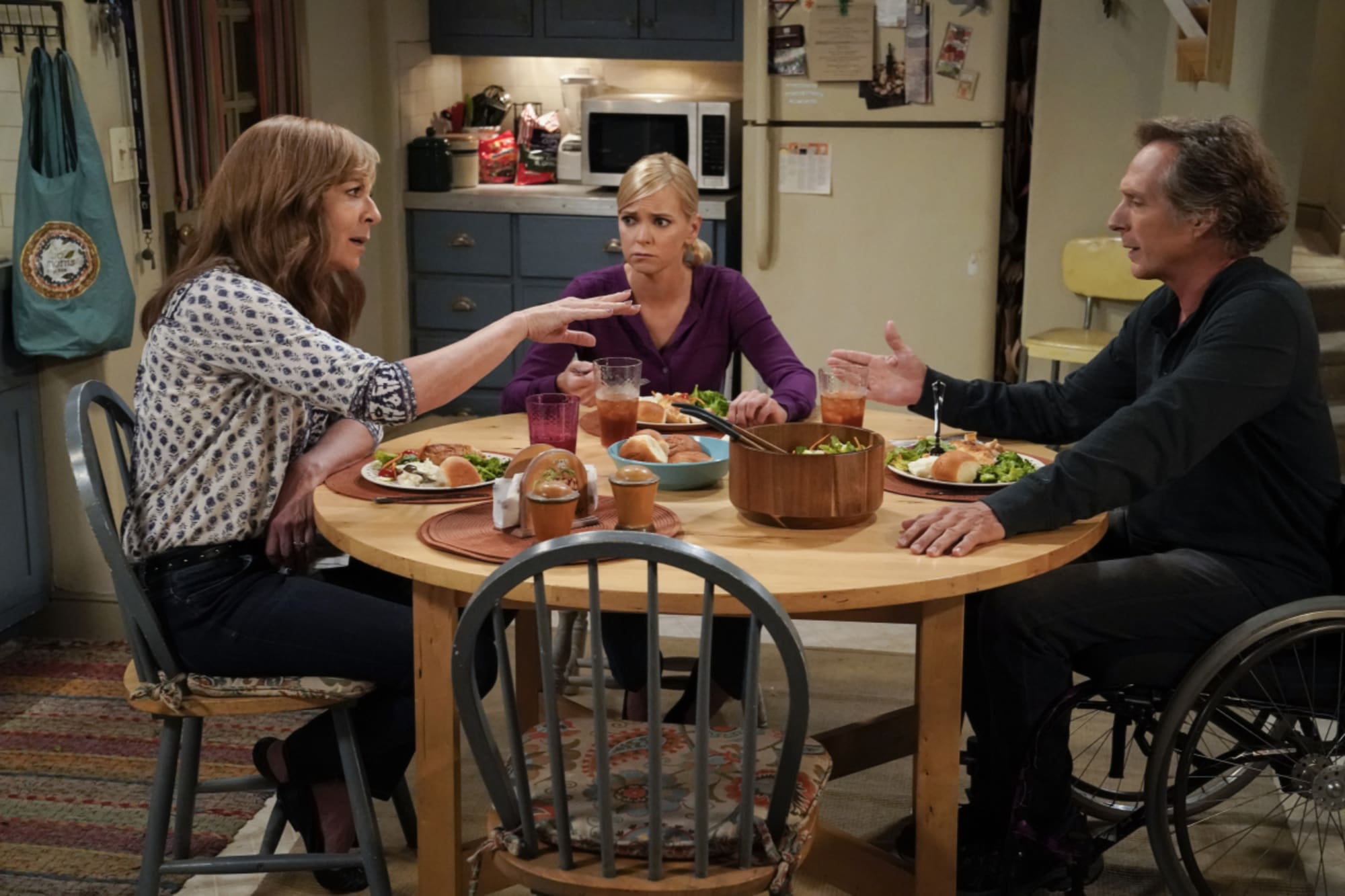 Mom Season 6 Episode 1 Recap Does Christy Drop Out Of Law School 