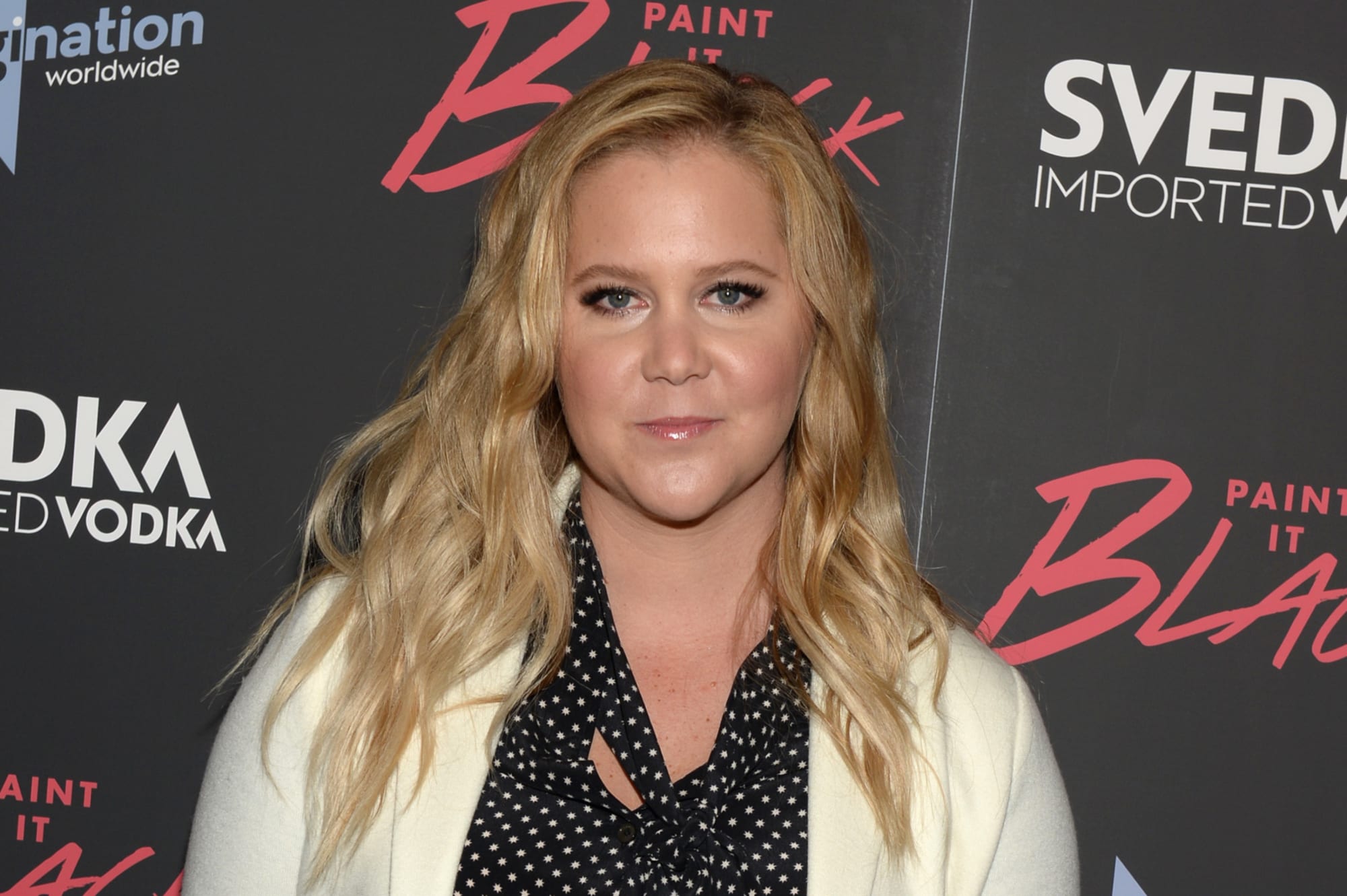 Amy Schumer Praised For Showing Off C Section Scar In Nude Selfie