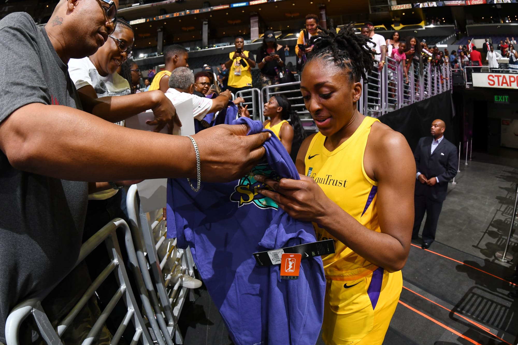 Nneka Ogwumike wins the WNBA's 2019 sportsmanship award