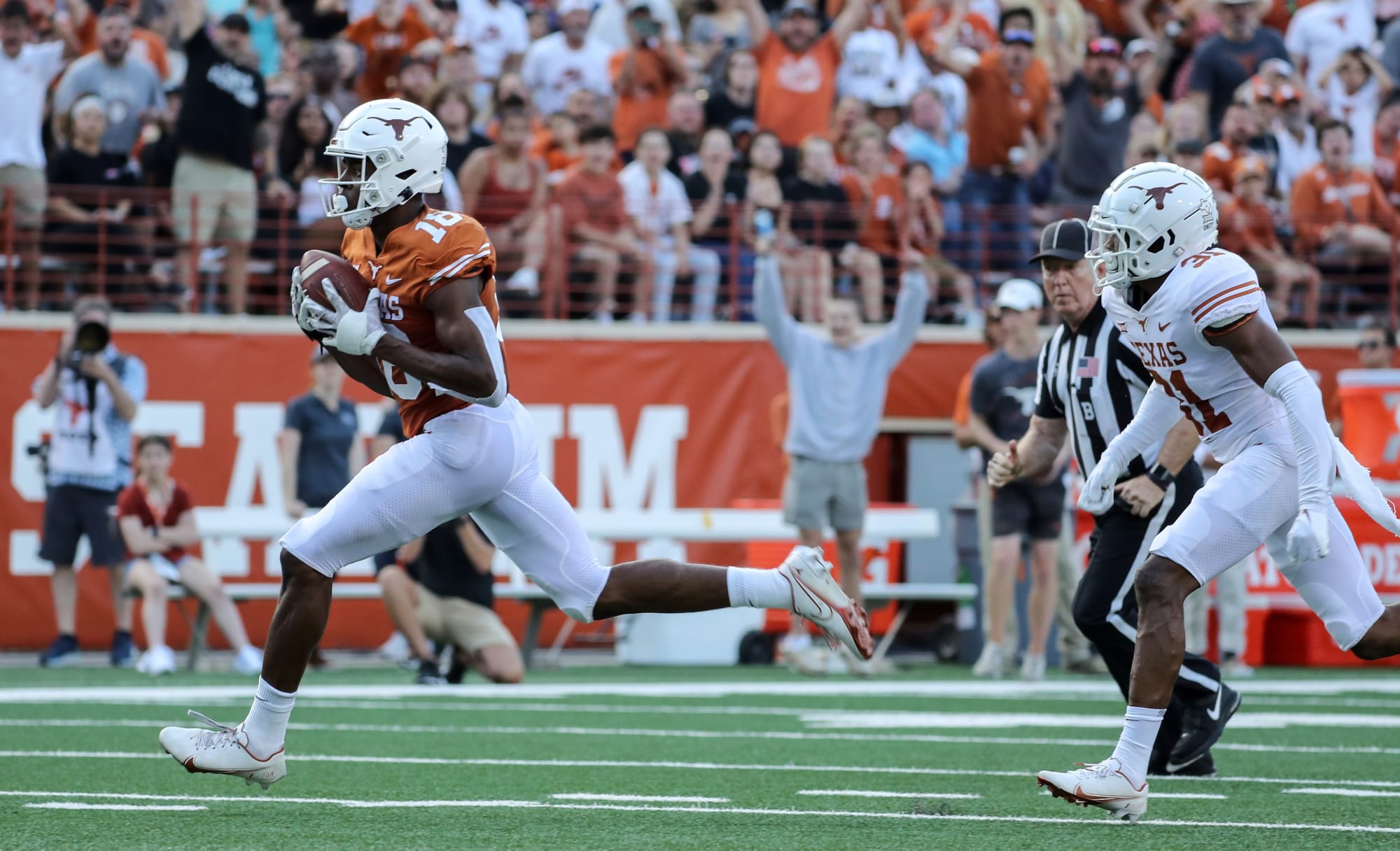 Texas Longhorns Fall Camp 4 Upperclassmen with the Most to Prove BVM