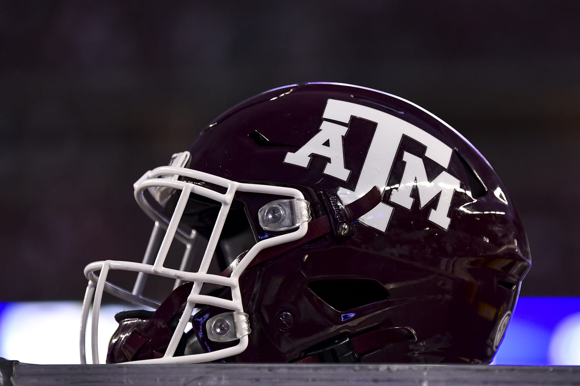 5Star LB Anthony Hill stuns Texas football, commits to Texas A&M