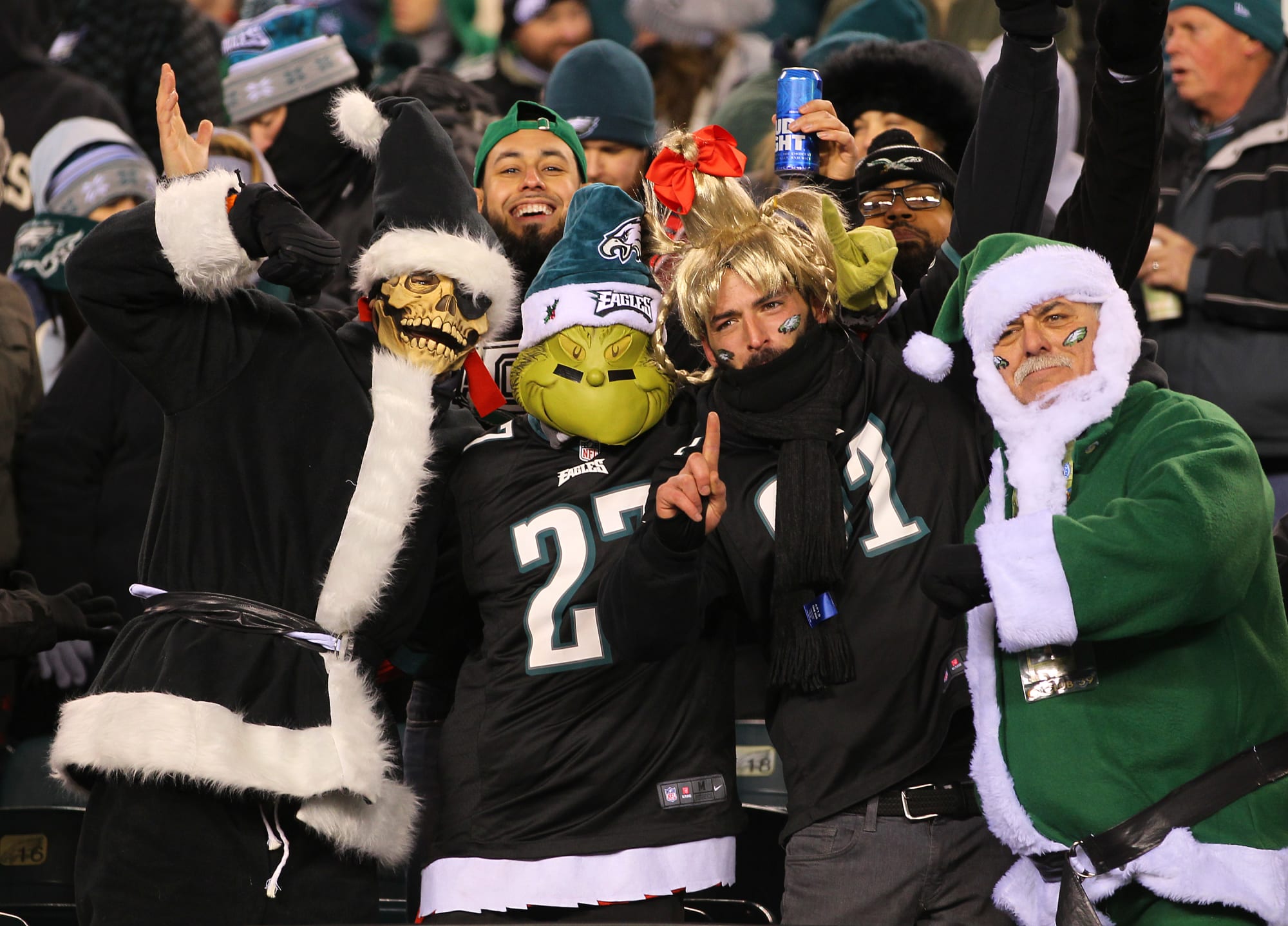 Great Christmas tweets from current and former Philadelphia Eagles