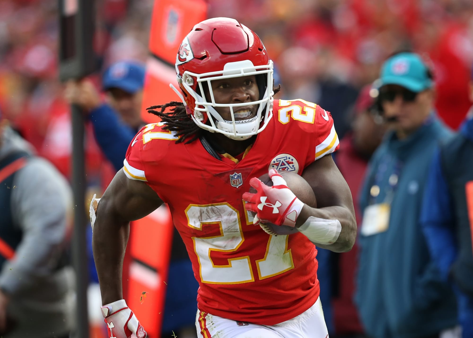 Kansas City Chiefs: Kareem Hunt signs with Cleveland Browns