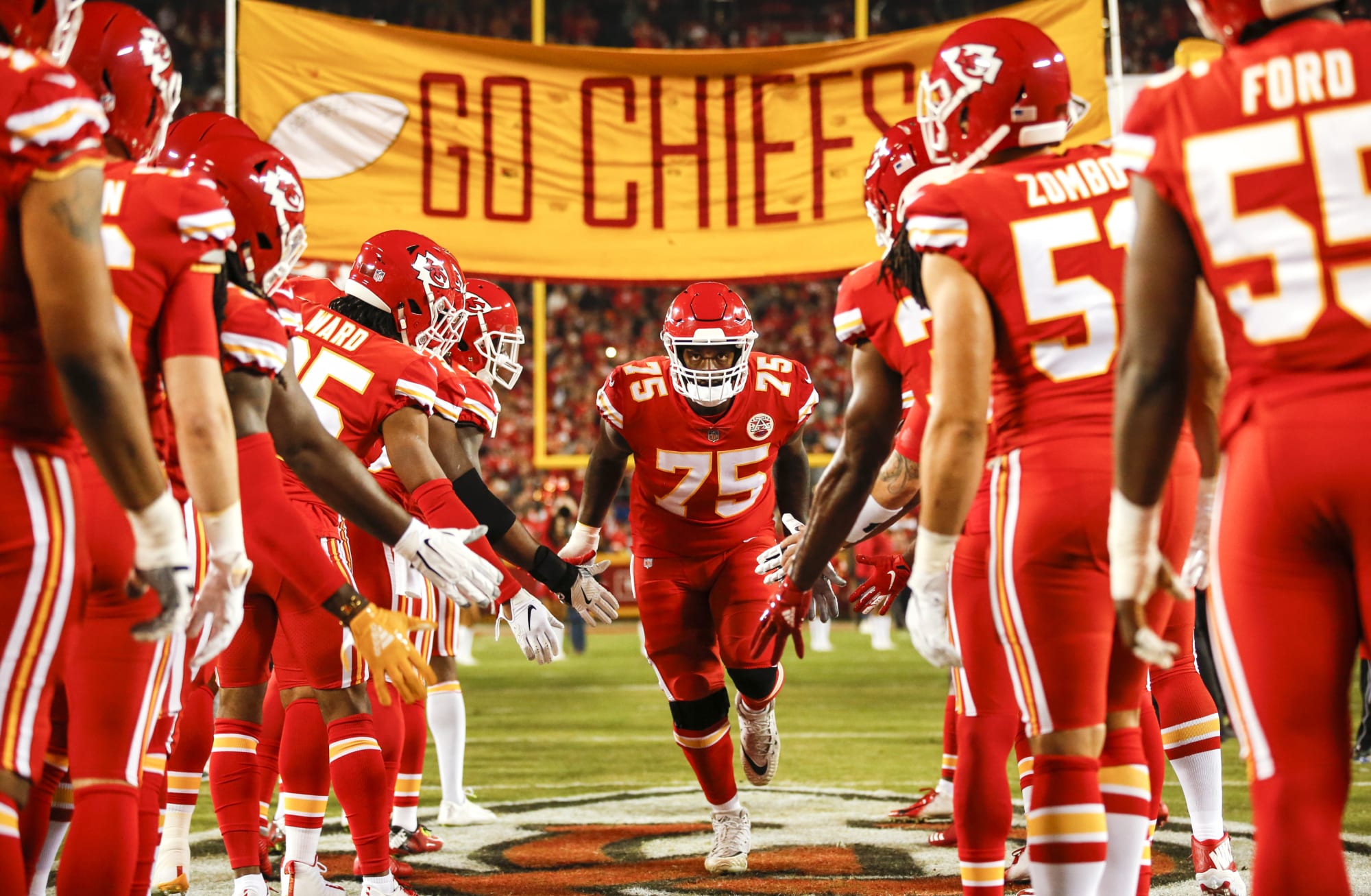 Kansas City Chiefs: Ranking three best position groups heading into 2020 - Page 2