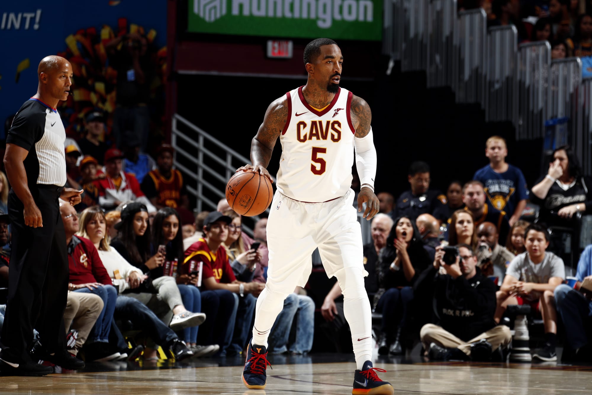 Cleveland Cavaliers: JR Smith will suffer on the bench
